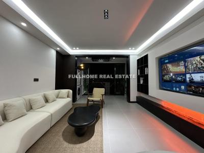 Same compound: Dongfang City Garden, 2 bedrooms in Shanghai