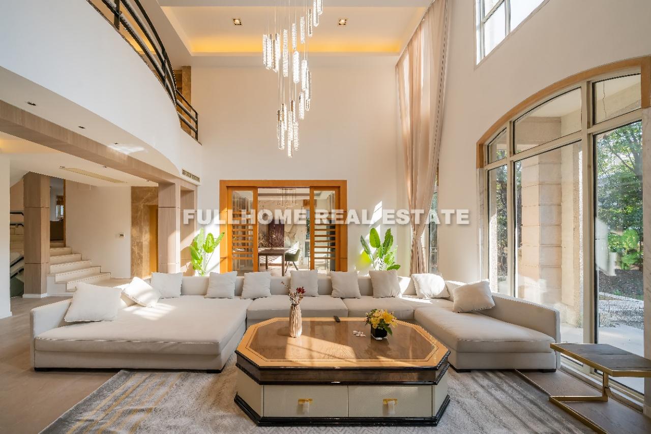 Buckingham Villa - 6 bedroom apartment in Shanghai, Other Areas, Pudong