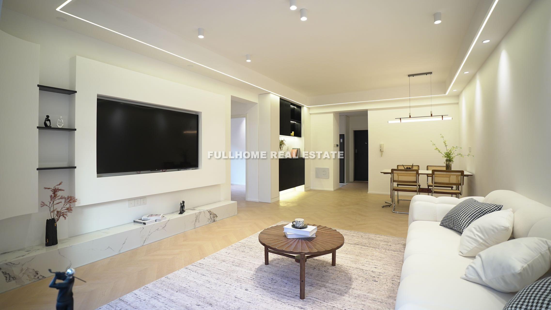 Same compound: Changle Apartment, 2 bedrooms in Shanghai