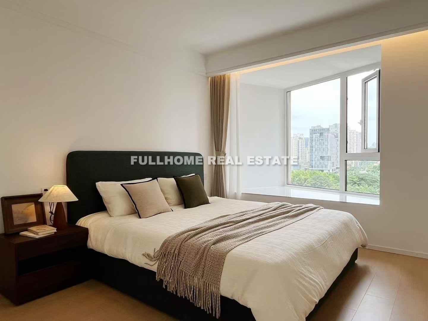 Zhong Yuan Liang Wan Cheng - Interior view 4, Shanghai rental property