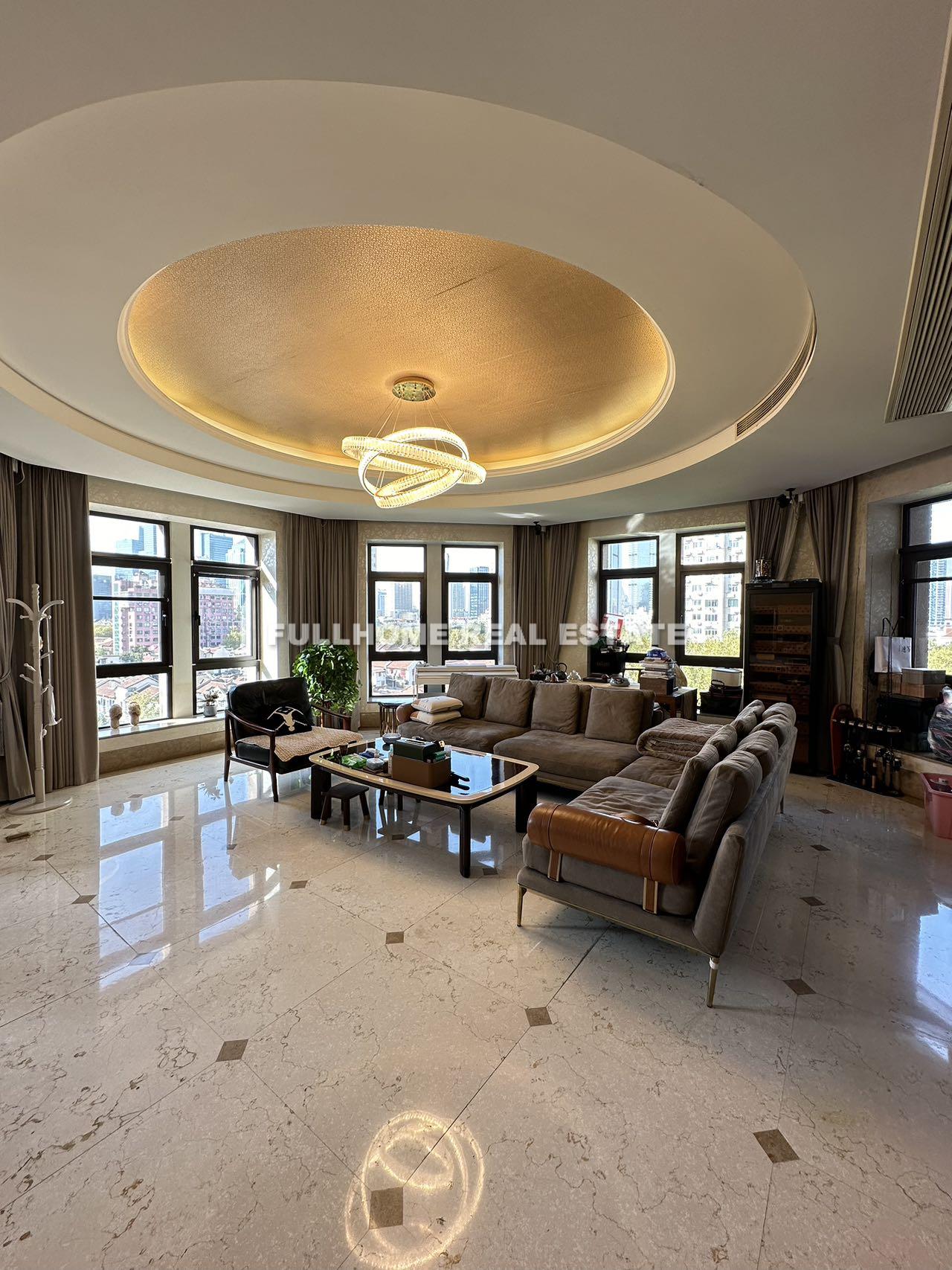 Same compound: Lyceum Mansion, 3 bedrooms in Shanghai