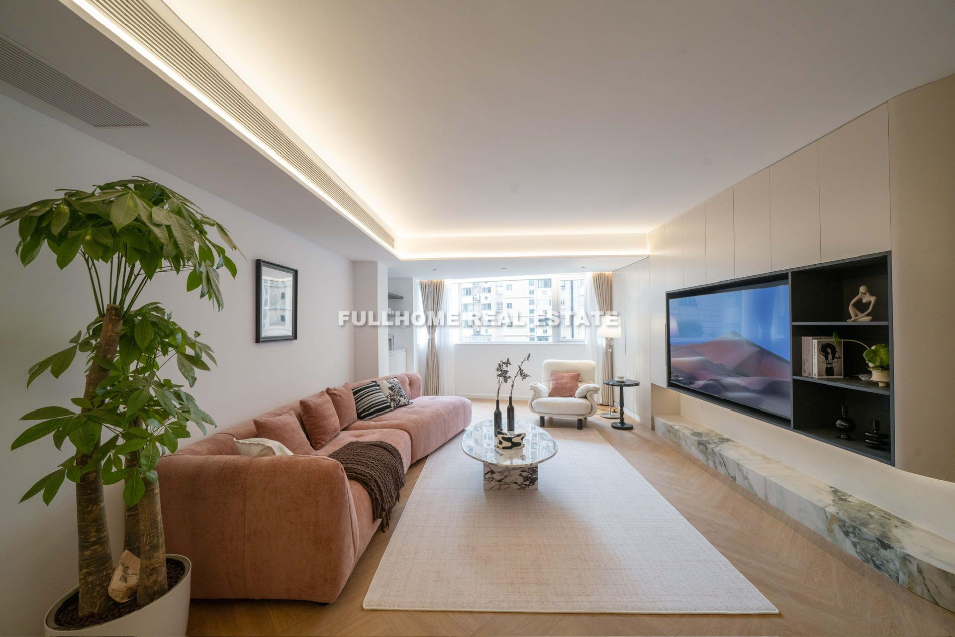 Huaihai Shiji Garden - 3 bedroom apartment in Shanghai, Downtown, Downtown