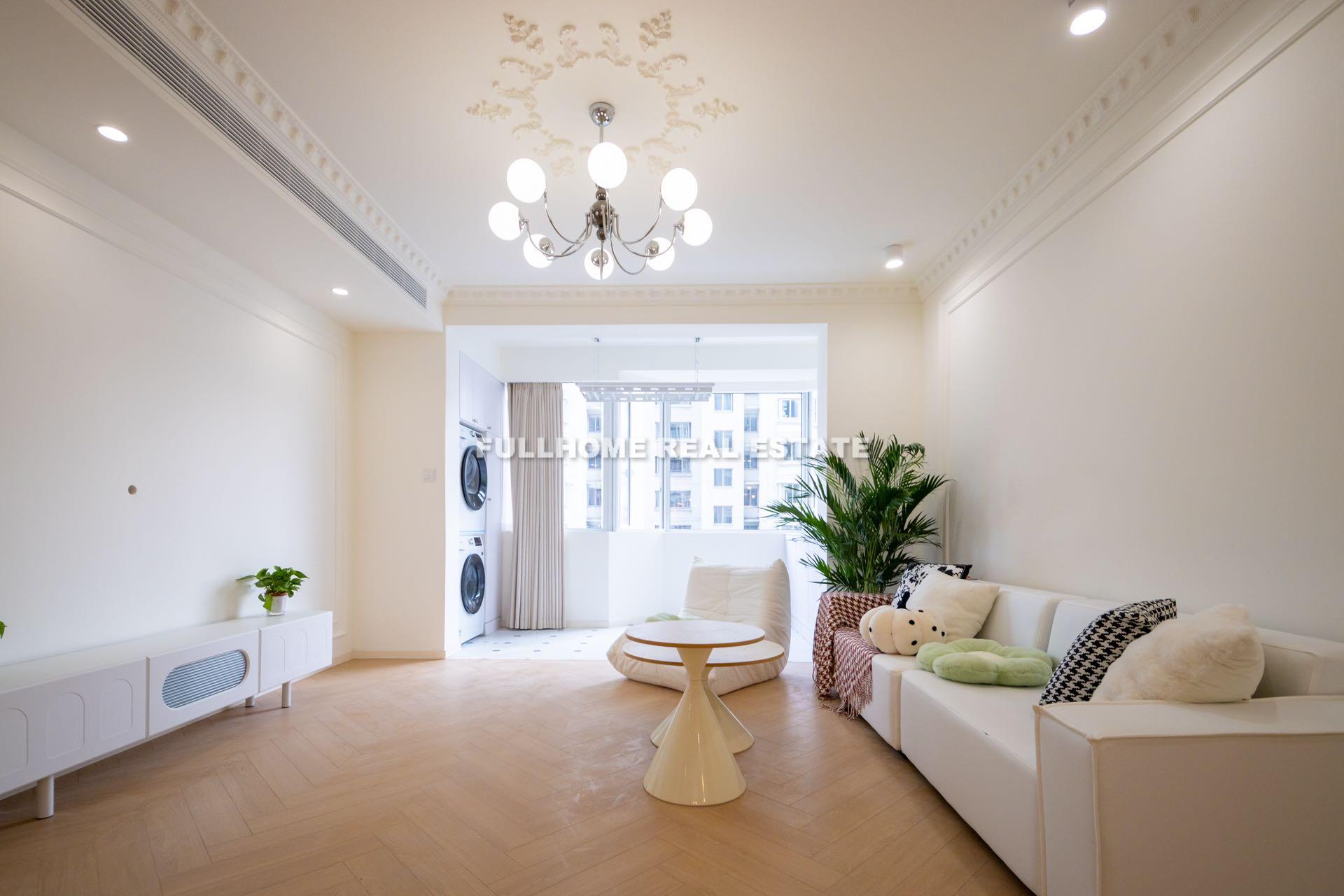 Same compound: Ruinan Garden, 3 bedrooms in Shanghai