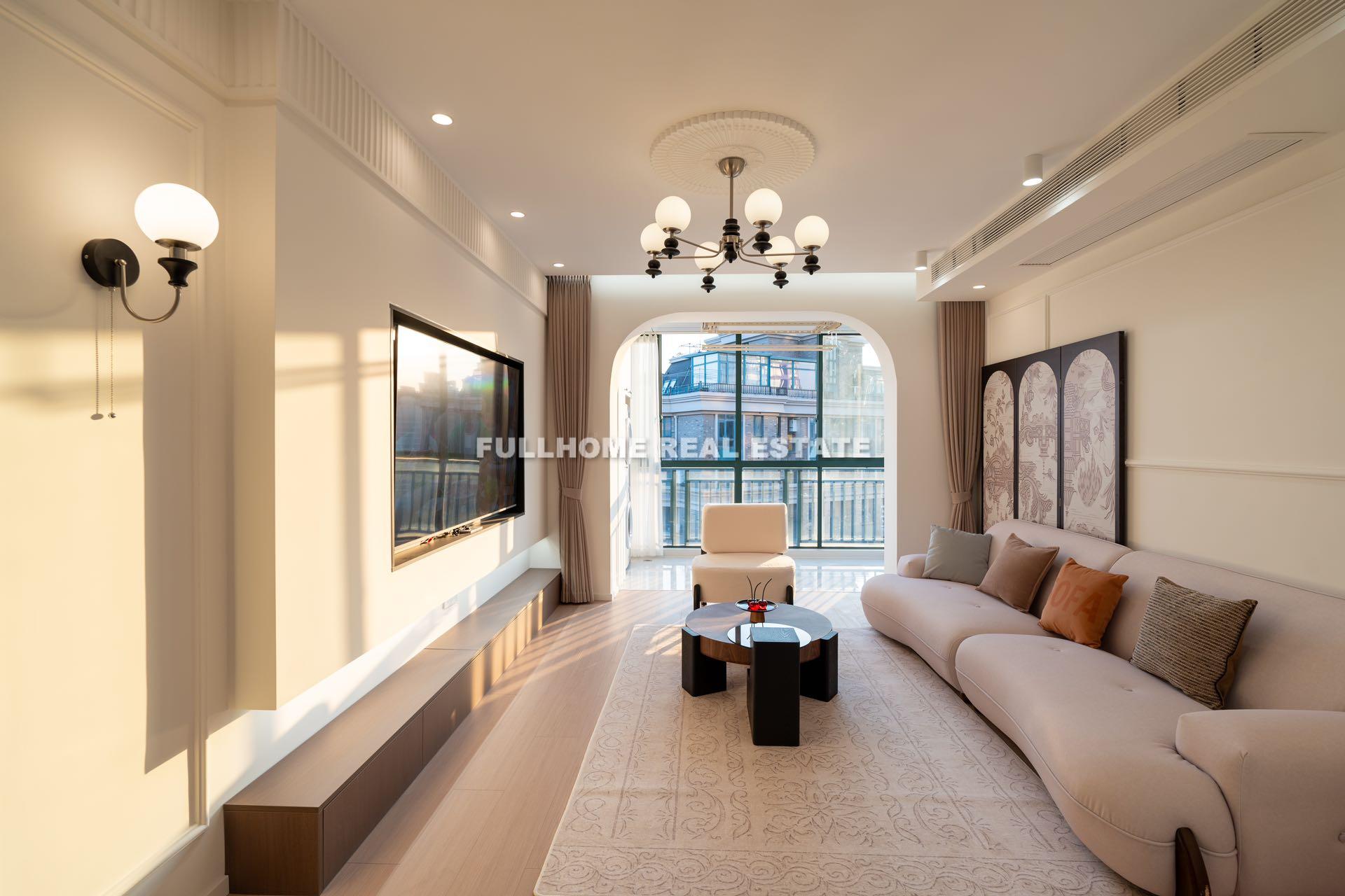 Similar property: Contemporary Aqua Garden, 2 bedrooms, 100 sqm in Shanghai