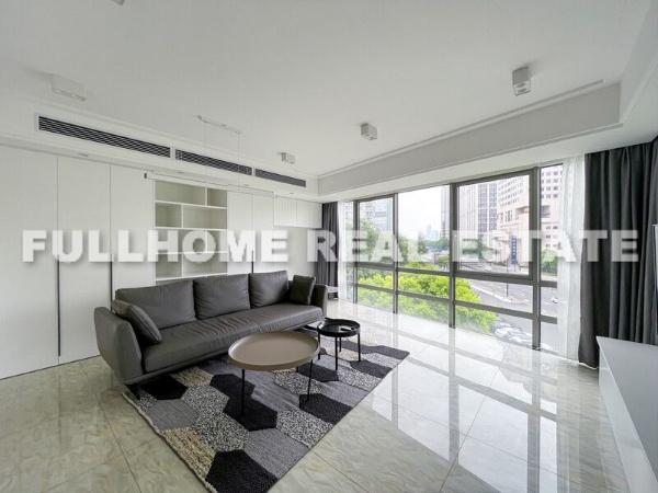 Similar property: Golden Bund Garden, 4 bedrooms, 209 sqm in Shanghai