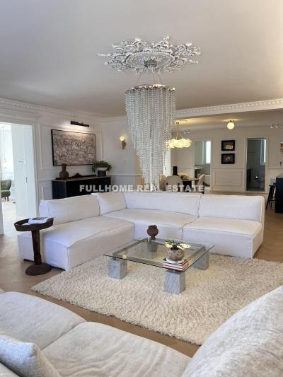 Similar property: Zihong Apartment, 4 bedrooms, 260 sqm in Shanghai