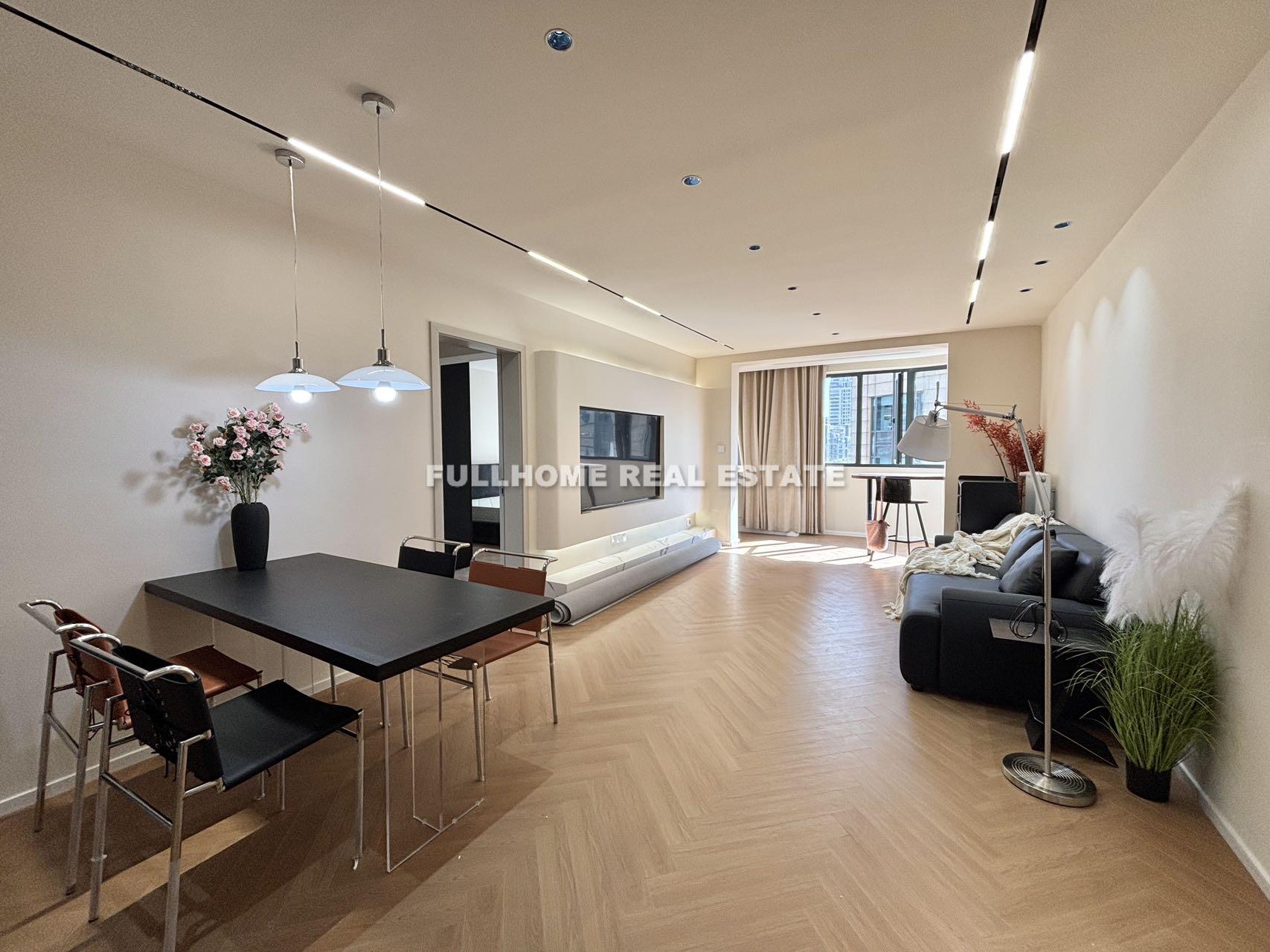  Jinwei Apartment - 3 bedroom apartment in Shanghai, Xintiandi, Downtown