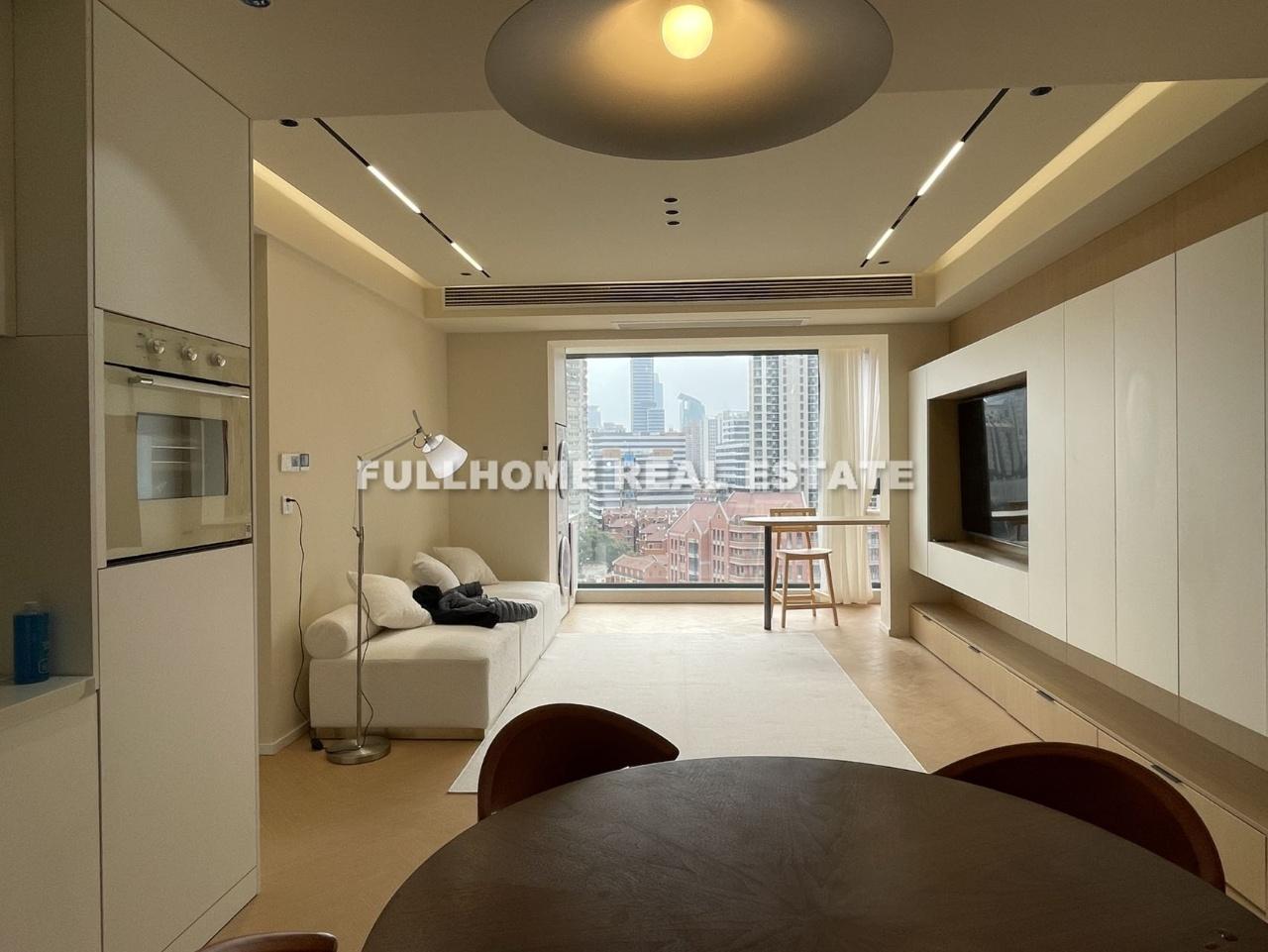 Same compound: Moon River, 3 bedrooms in Shanghai