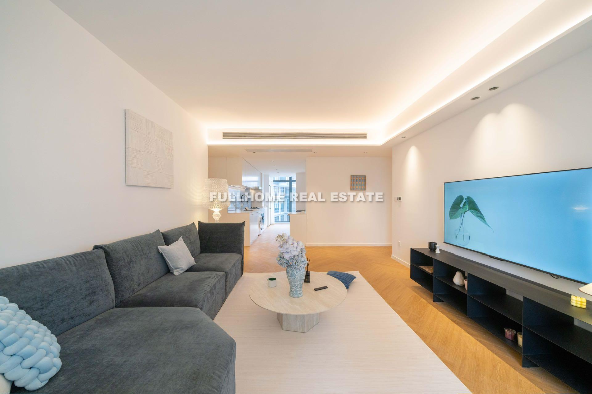 Same compound: Yi De Garden, 3 bedrooms in Shanghai