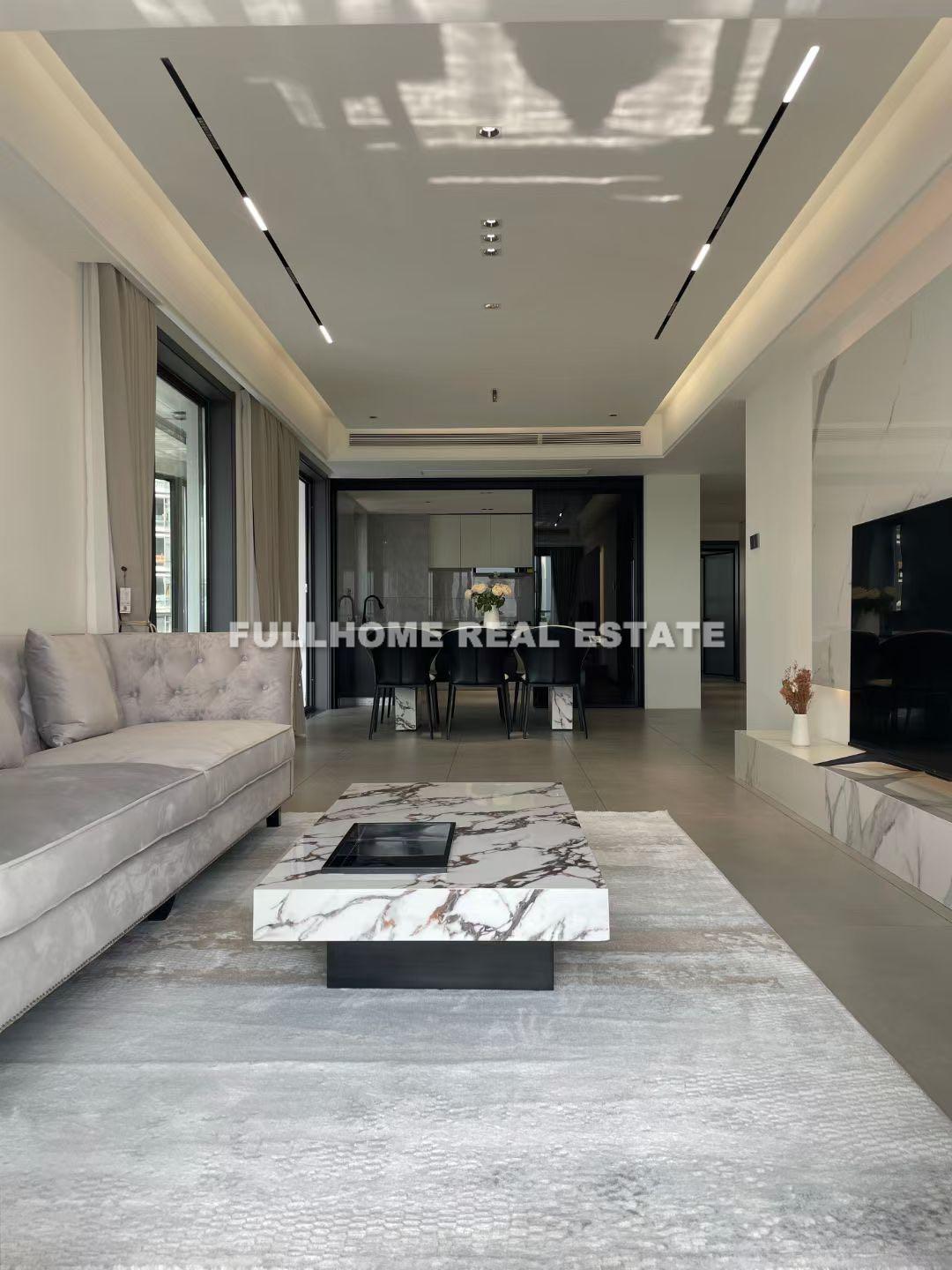 Similar property: New Bund Garden, 2 bedrooms, 170 sqm in Shanghai