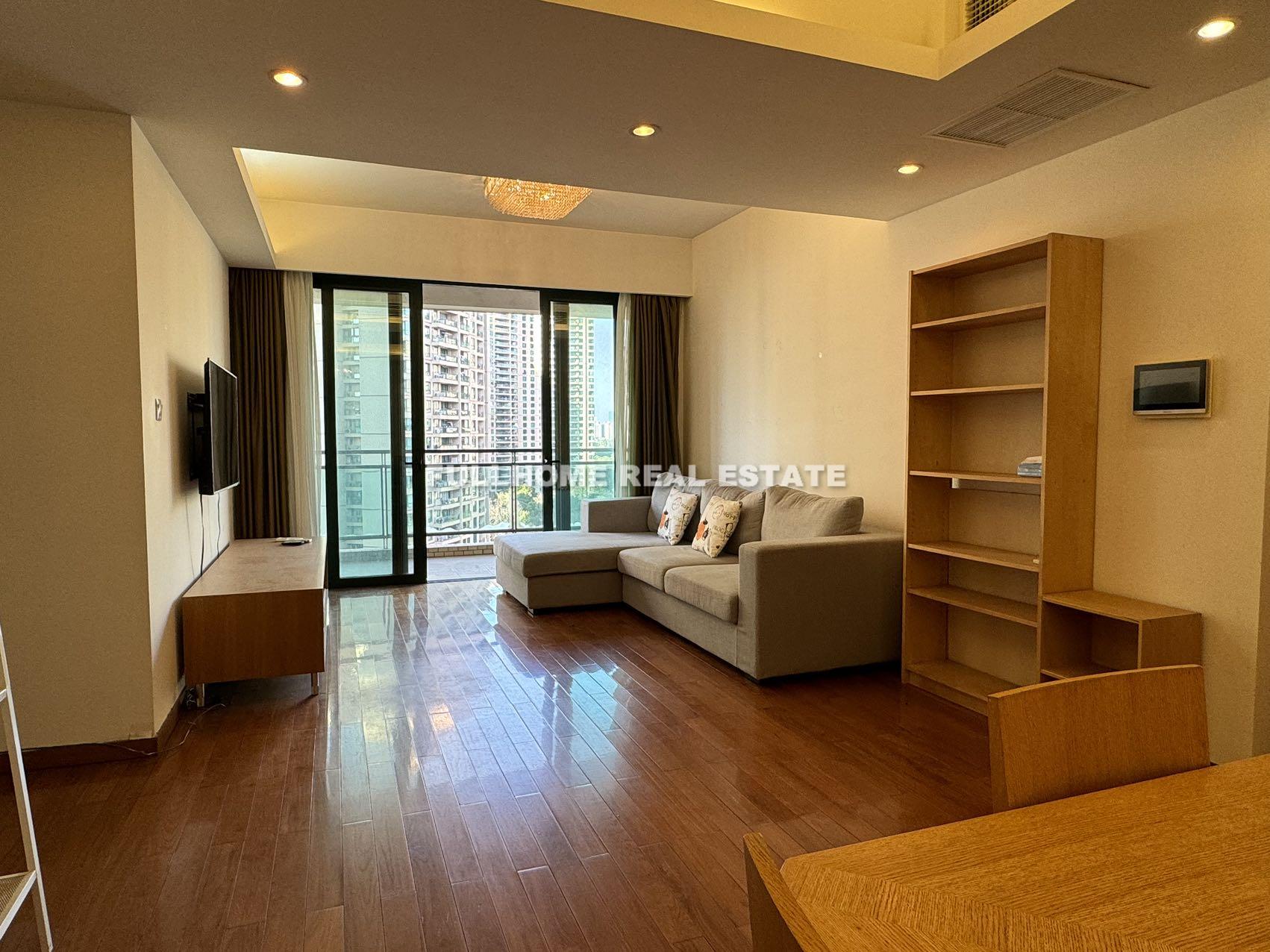 Same compound: Yanlord Riverside Garden, 3 bedrooms in Shanghai