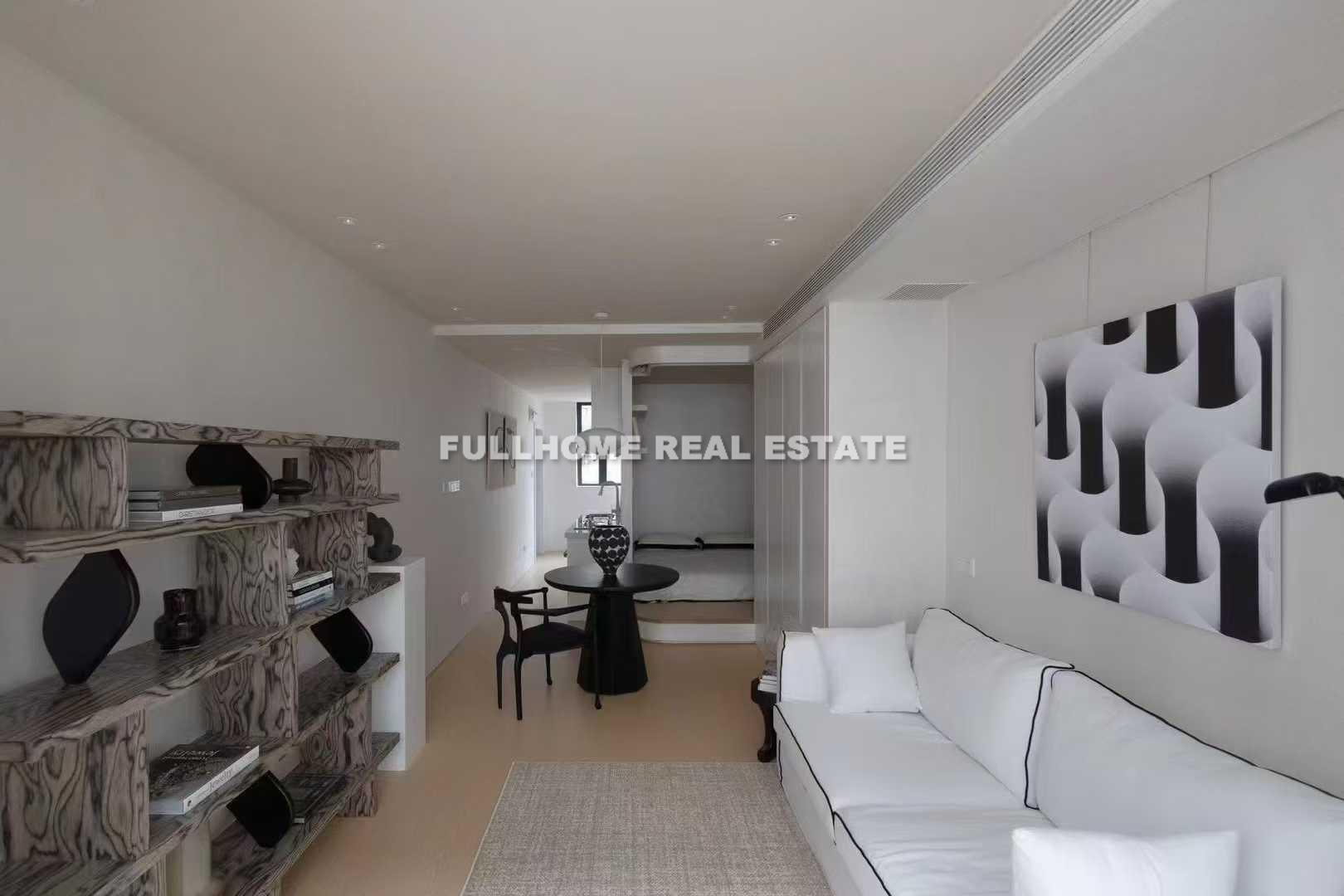 Similar property: Lane 1-300 Ruijin 2nd Road Old House, 1 bedrooms, 80 sqm in Shanghai