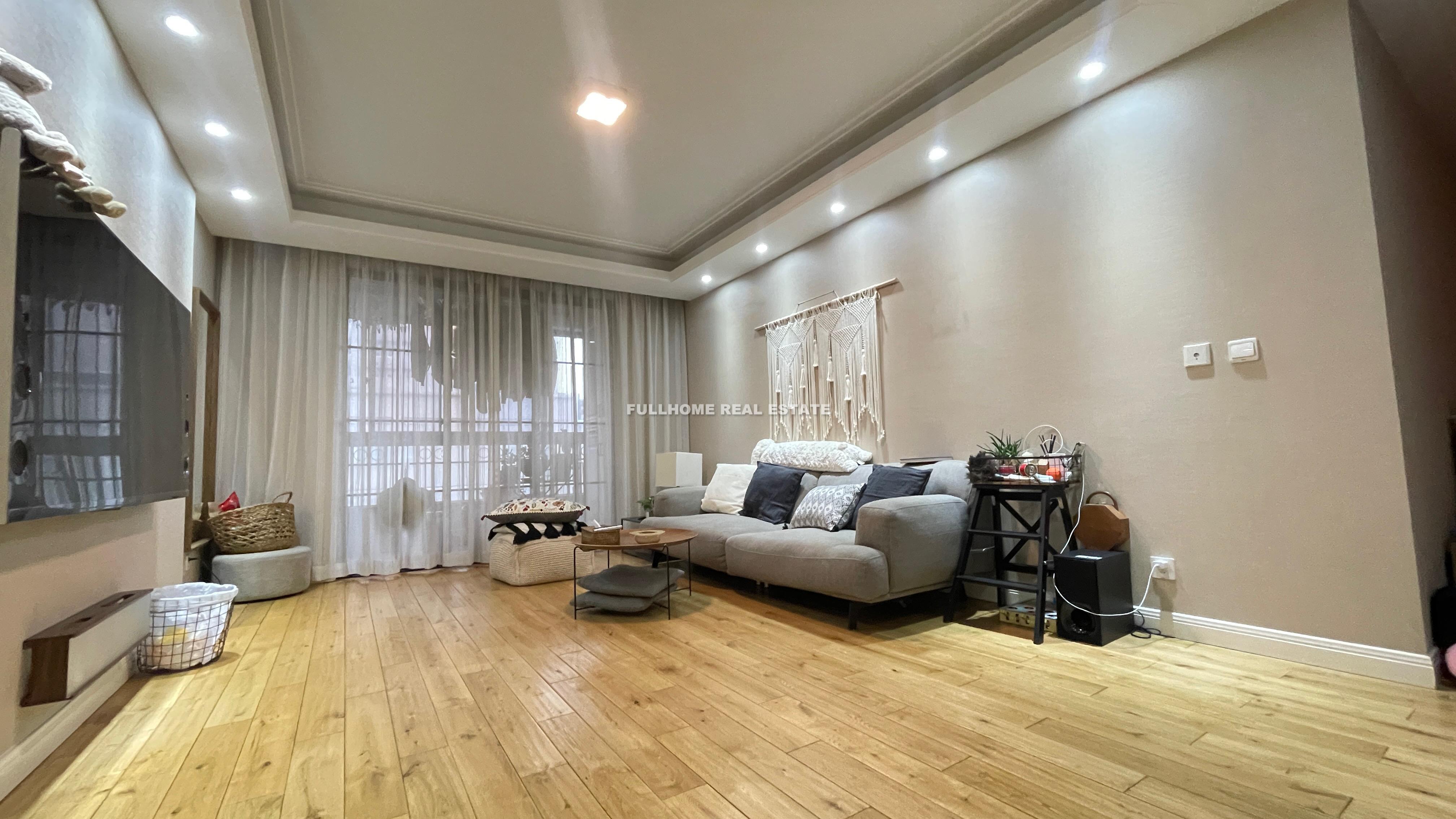 Same compound: Forte Elegant Garden, 3 bedrooms in Shanghai