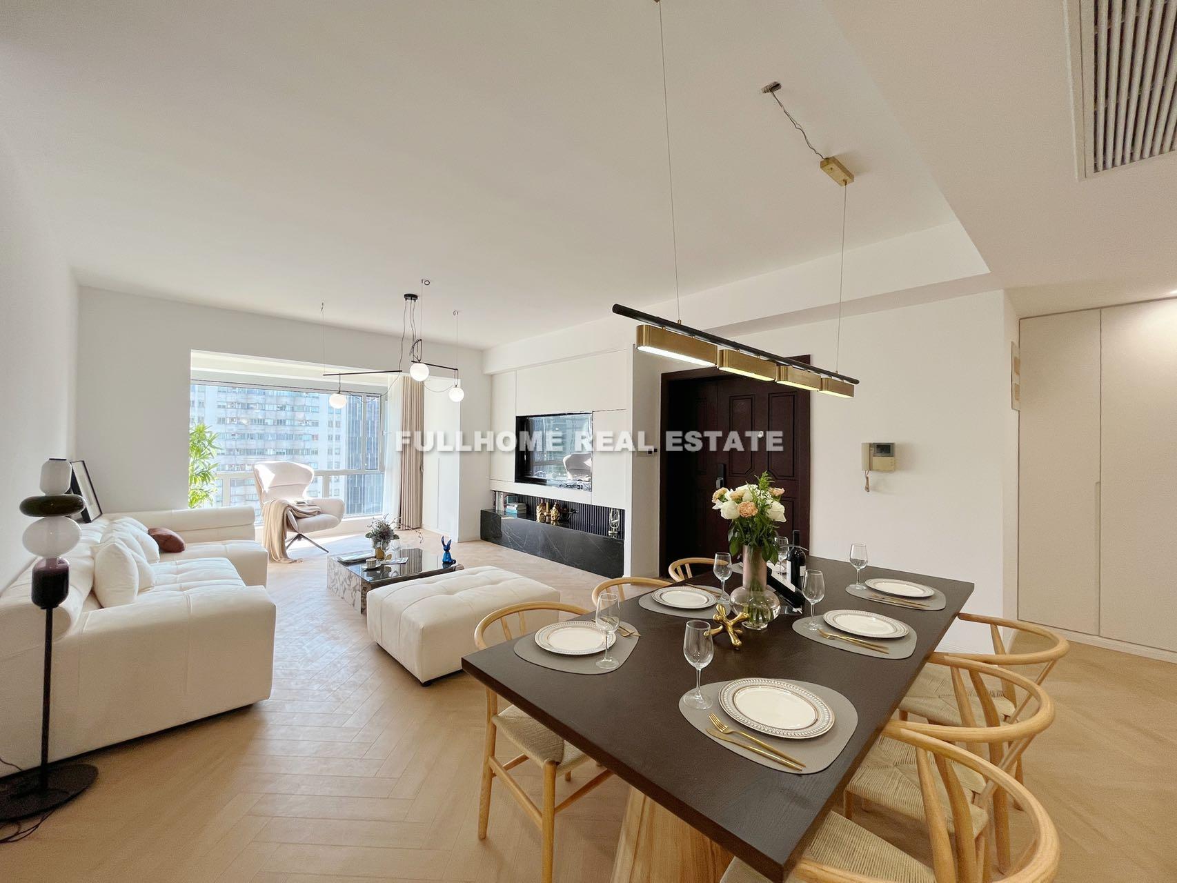 Similar property: Central Park, 4 bedrooms, 222 sqm in Shanghai