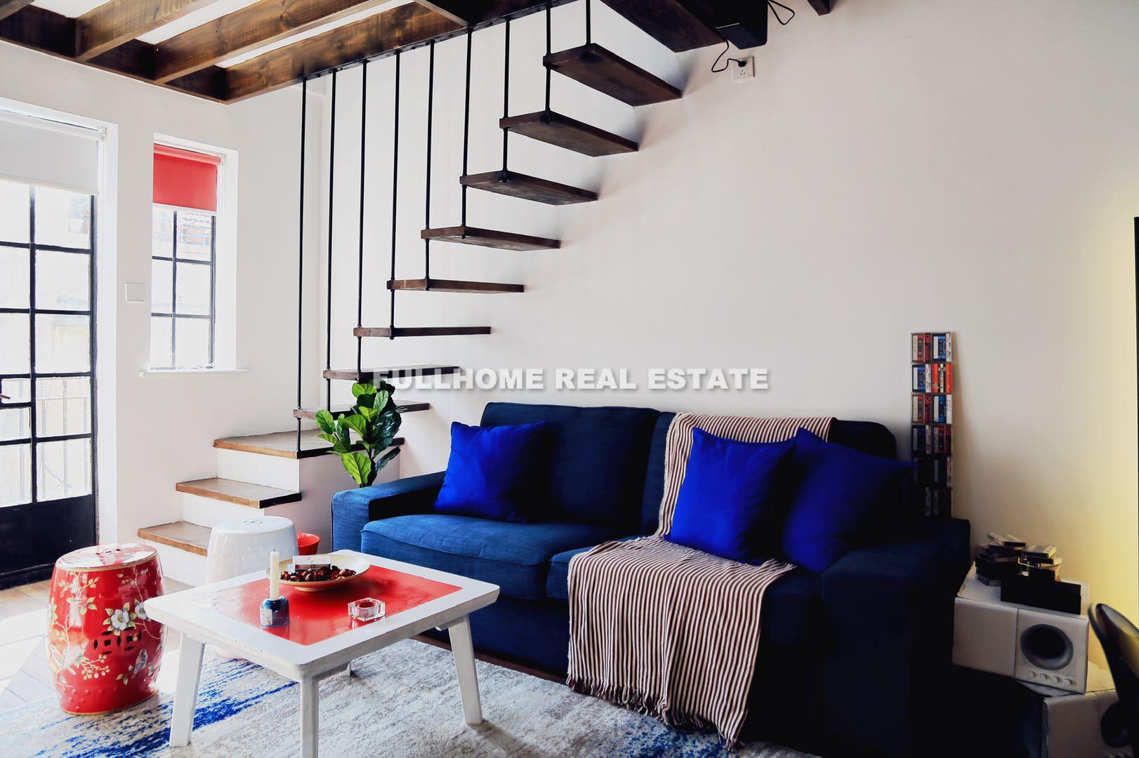 Same compound: Lane 1-1000 Nanchang Road Old House, 2 bedrooms in Shanghai