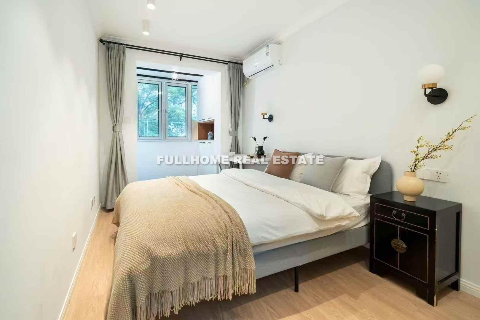 Lane 1-1000 Changning Road Old House	 - Interior view 2, Shanghai rental property