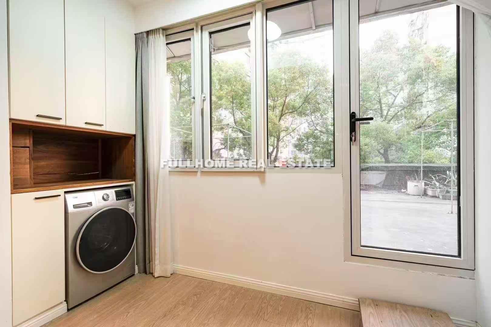 Lane 1-1000 Changning Road Old House	 - Interior view 3, Shanghai rental property