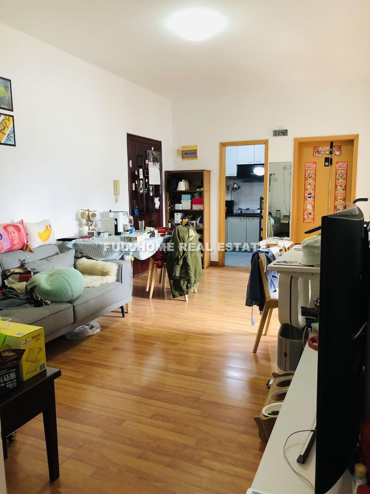 Same compound: Wu Tai Apartment, 2 bedrooms in Shanghai