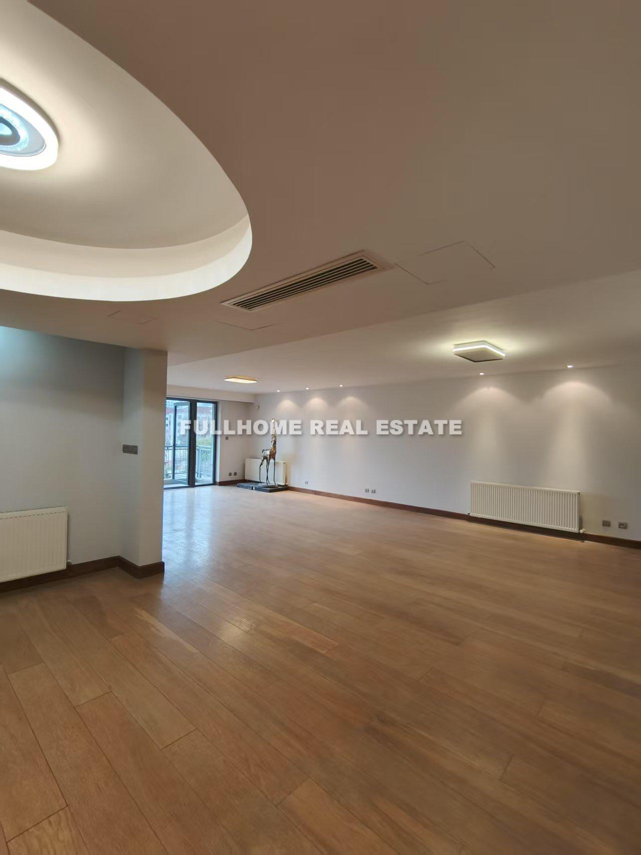 Similar property: La Cité, 4 bedrooms, 272 sqm in Shanghai