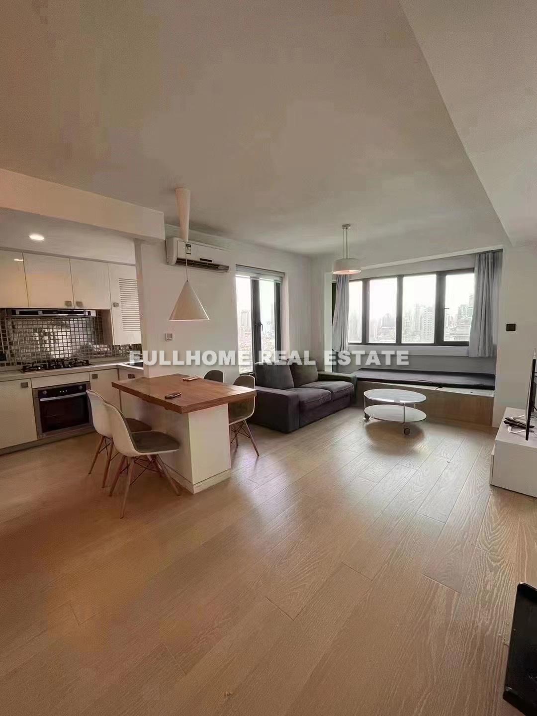 Top Of City - 1 bedroom apartment in Shanghai, People Square, Downtown