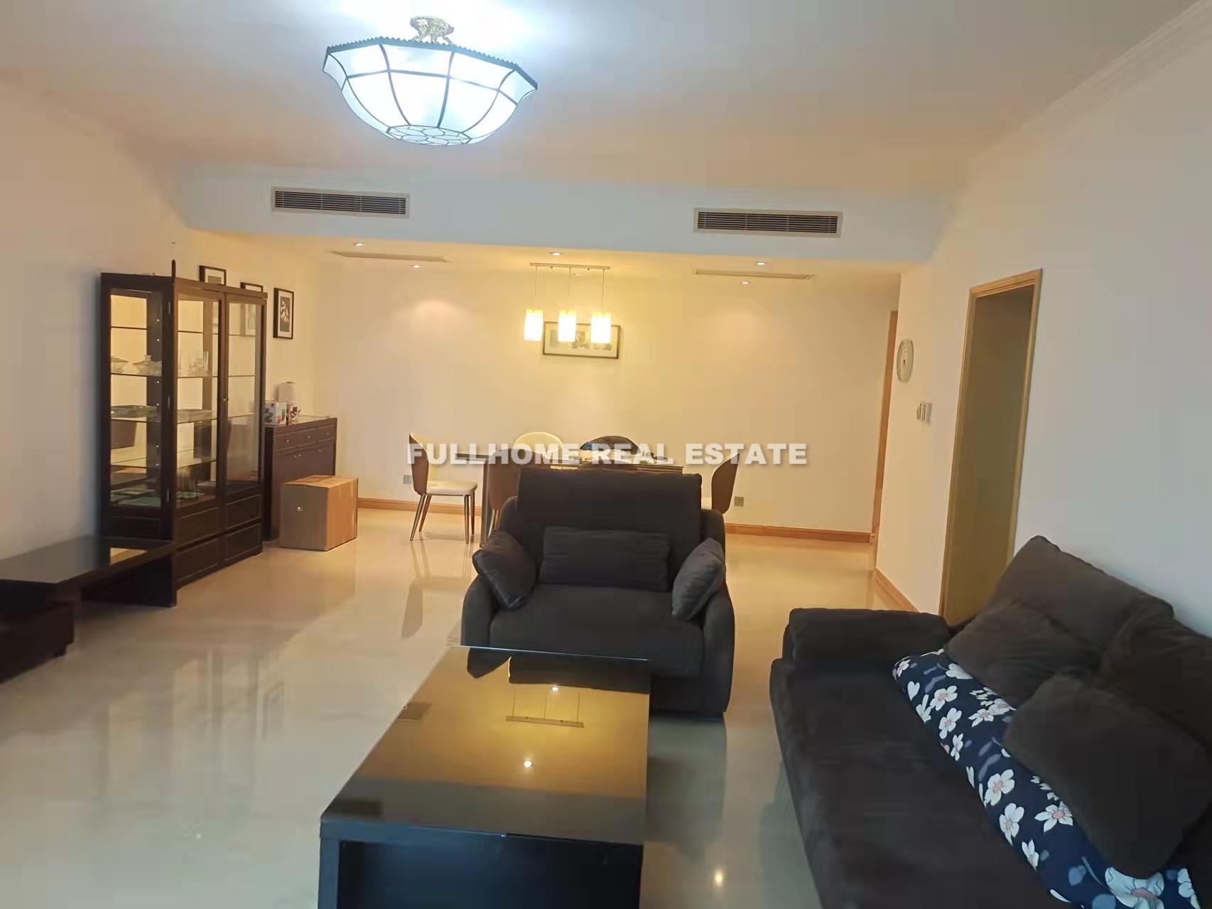 Shimao Riviera Garden - 3 bedroom apartment in Shanghai, Lujiazui, Pudong