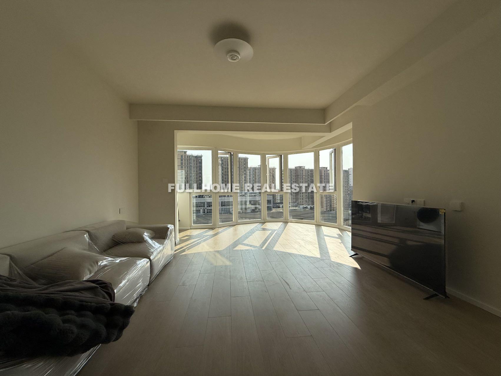Similar property: Oasis Riviera, 3 bedrooms, 136 sqm in Shanghai