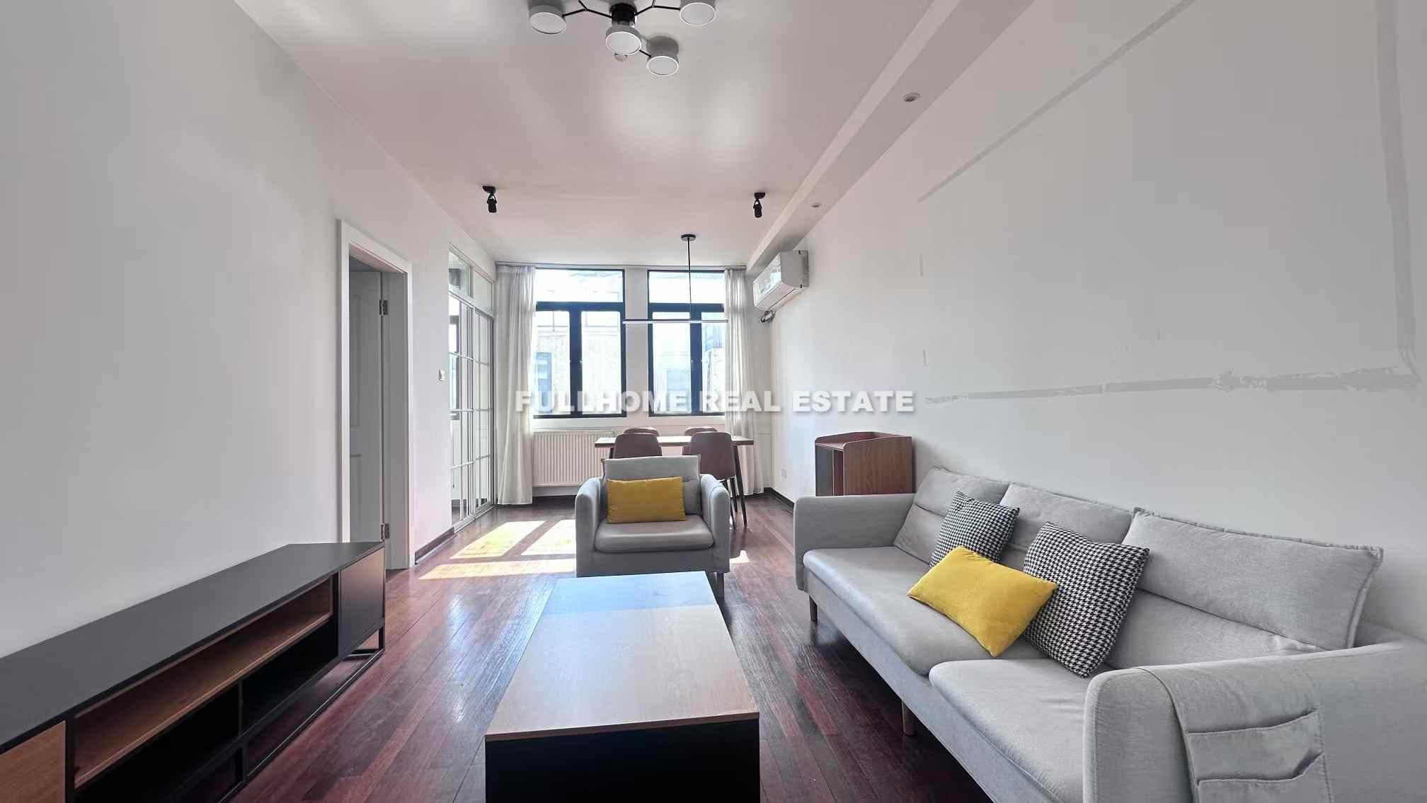 No.100-600 North Wulumuqi Road Old House - 2 bedroom apartment in Shanghai, Jing An, Downtown