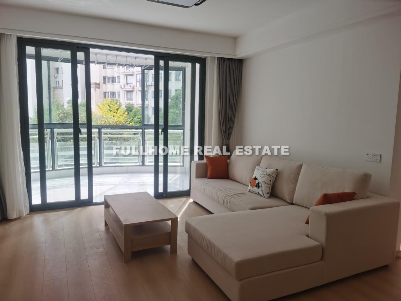 Trinity Village - 2 bedroom apartment in Shanghai, Kangqiao, Pudong