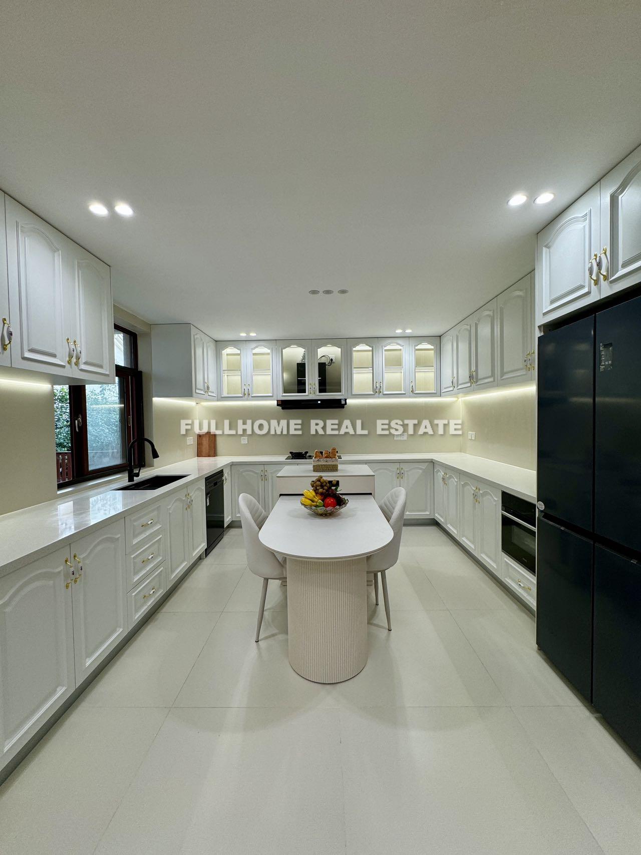 YINTAO GOLF VILLA - Interior view 3, Shanghai rental property