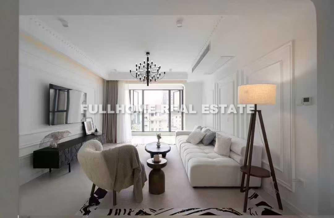Hai Yue Garden - 3 bedroom apartment in Shanghai, Xintiandi, Downtown