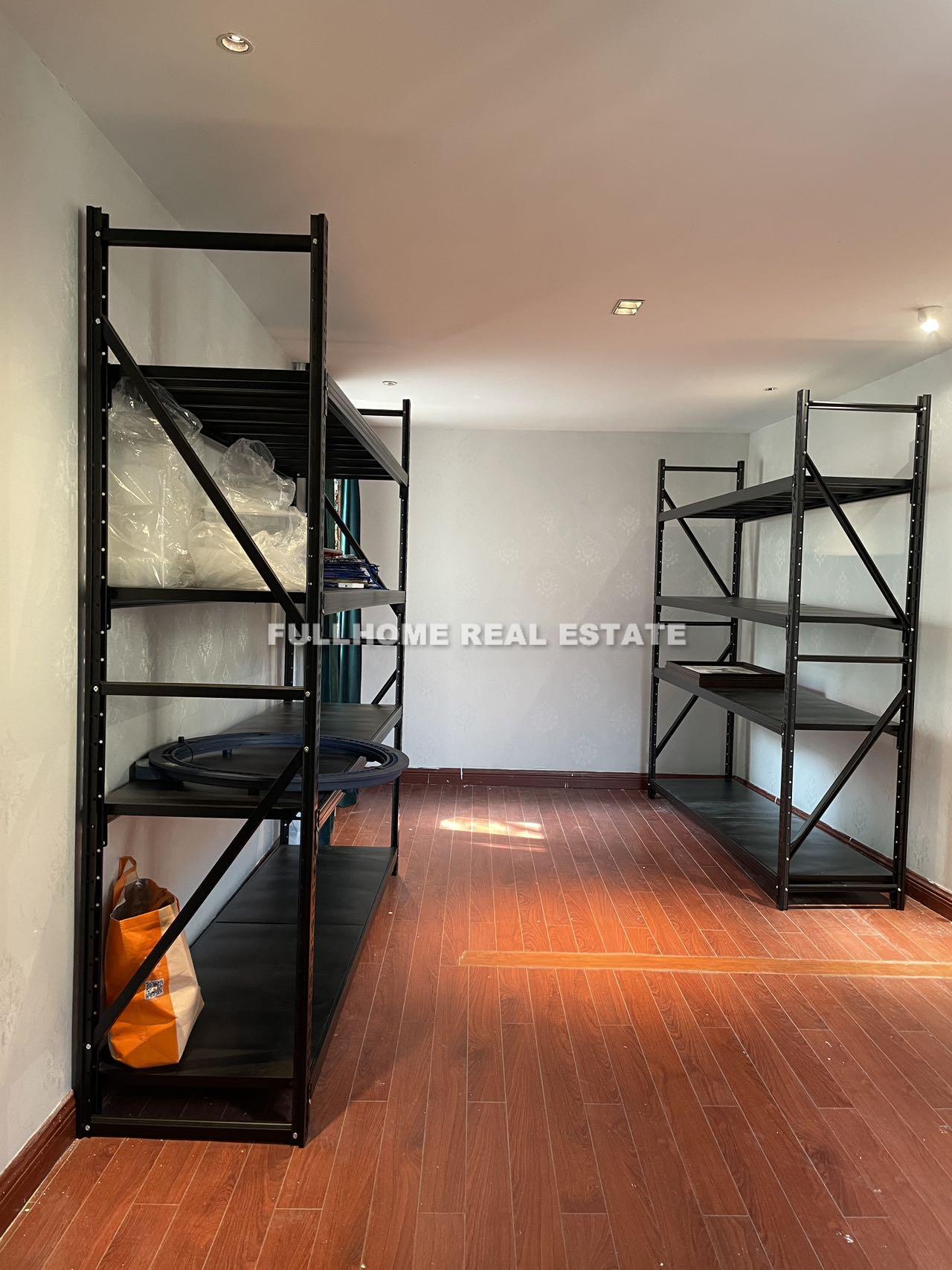 Lane 1-200 Kangping Road Old House	 - Interior view 9, Shanghai rental property