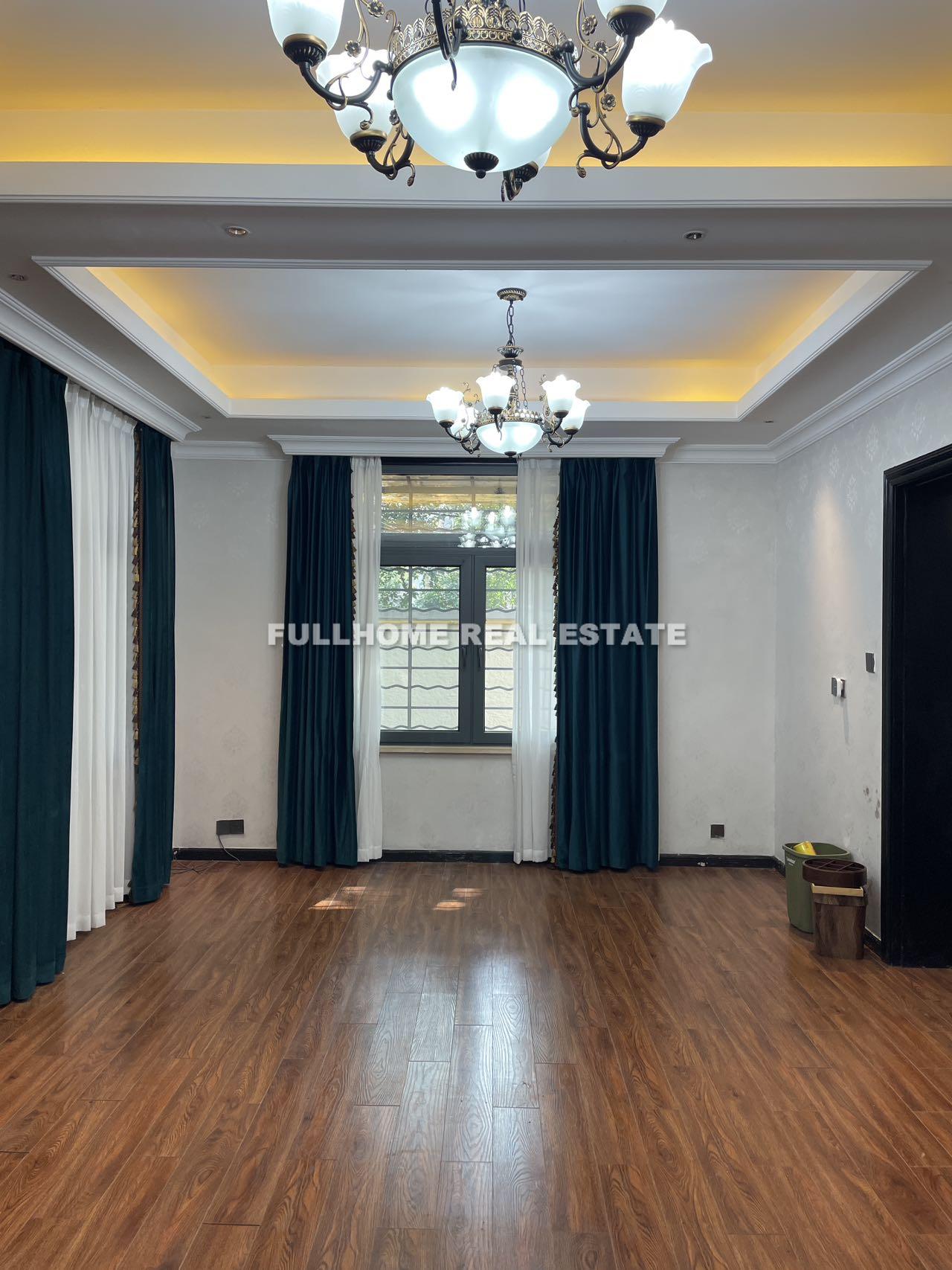 Lane 1-200 Kangping Road Old House	 - Interior view 2, Shanghai rental property