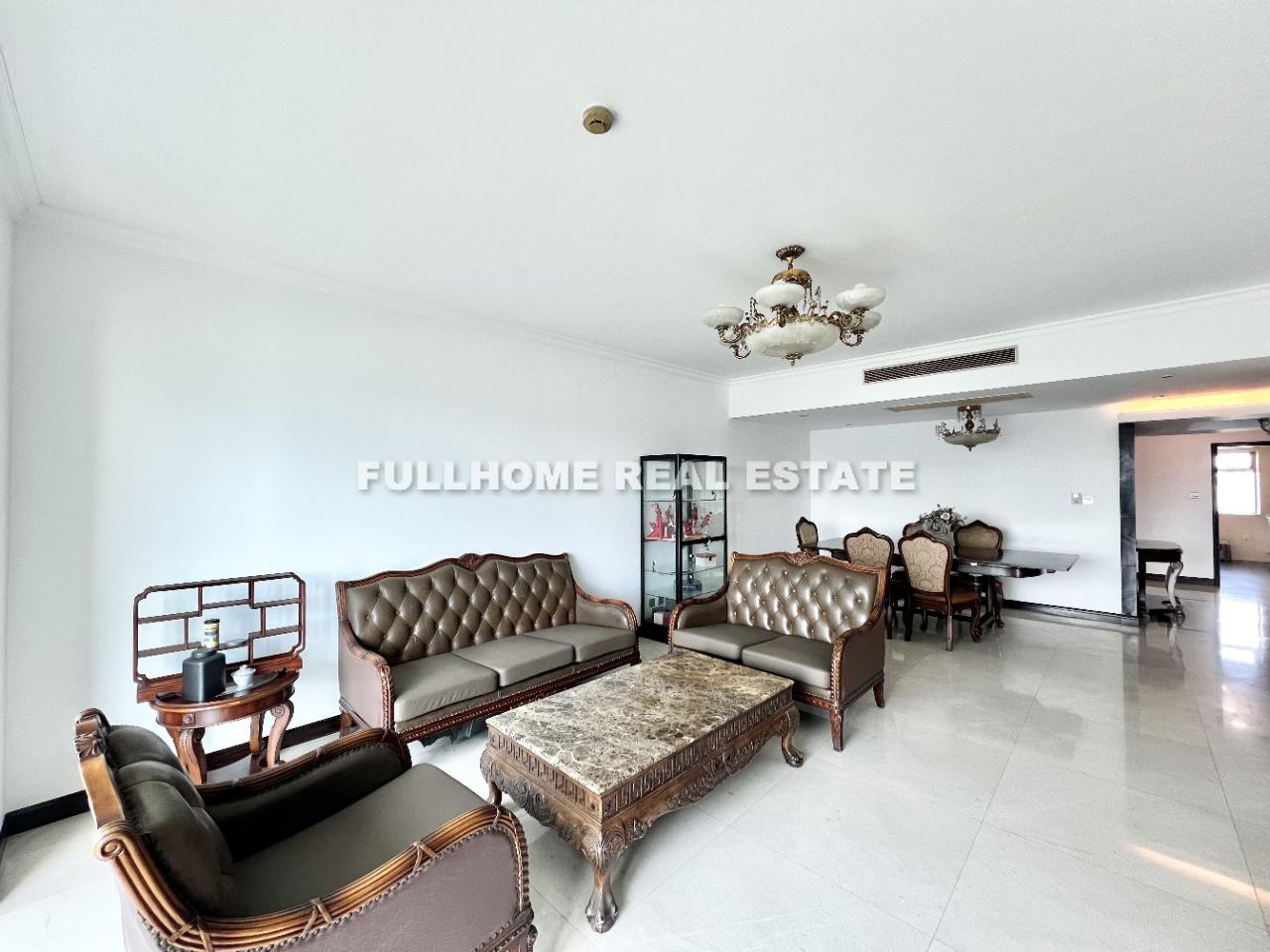 Shimao Riviera Garden - 2 bedroom apartment in Shanghai, Lujiazui, Pudong