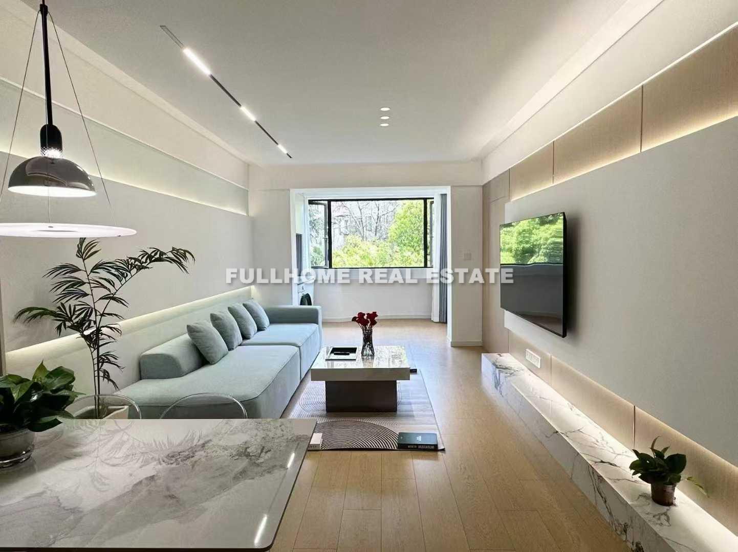 Huzhong Garden - 2 bedroom apartment in Shanghai, Jing An, Downtown