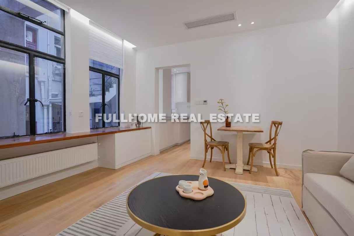 Jin Ling Building - 1 bedroom apartment in Shanghai, Downtown, Downtown