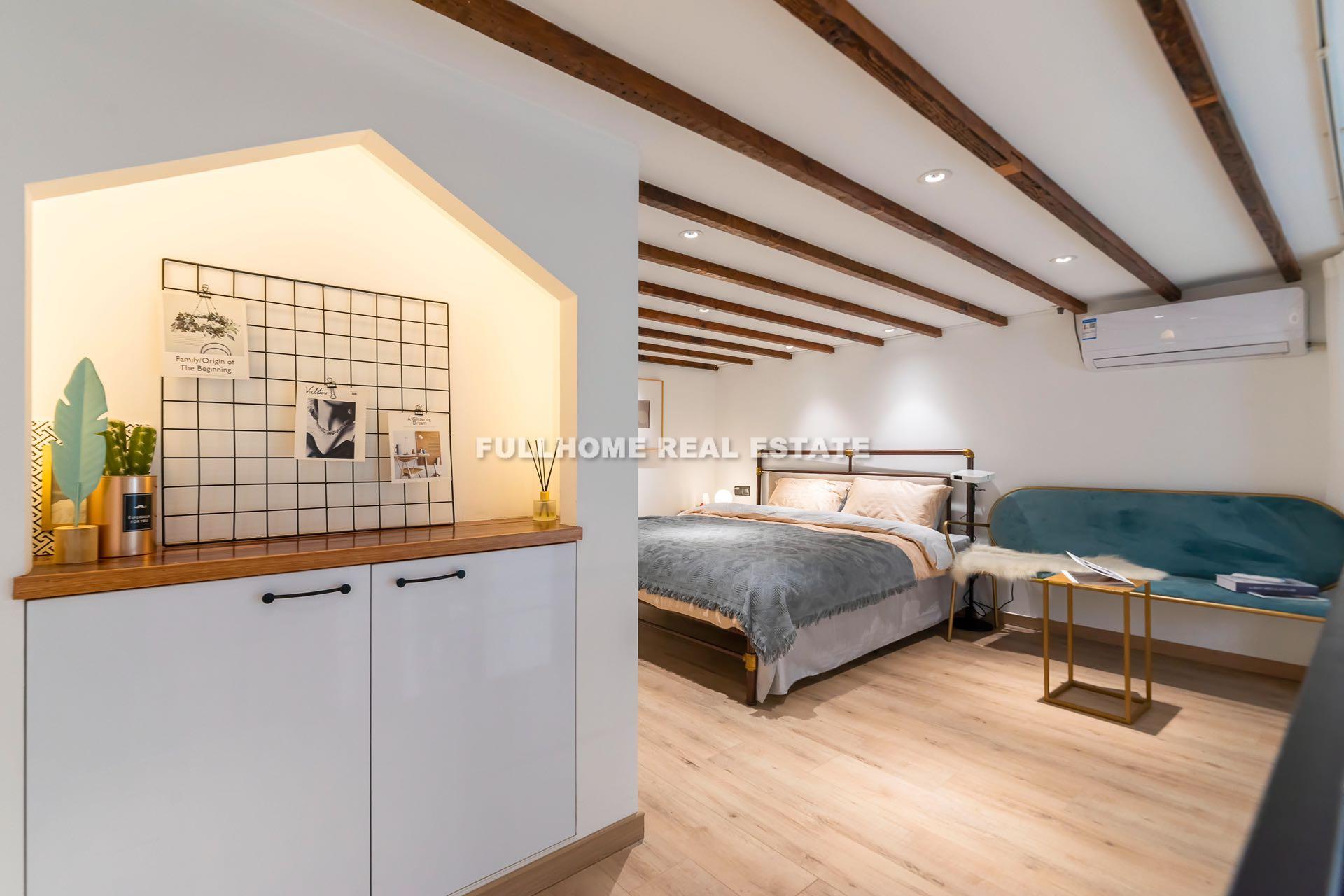 Lane 1-1000 Weihai Road Old House - Interior view 2, Shanghai rental property
