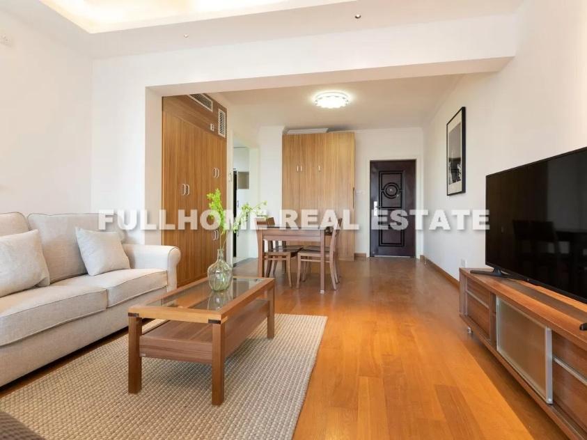 Same compound: West Nanjing Mansion, 1 bedrooms in Shanghai