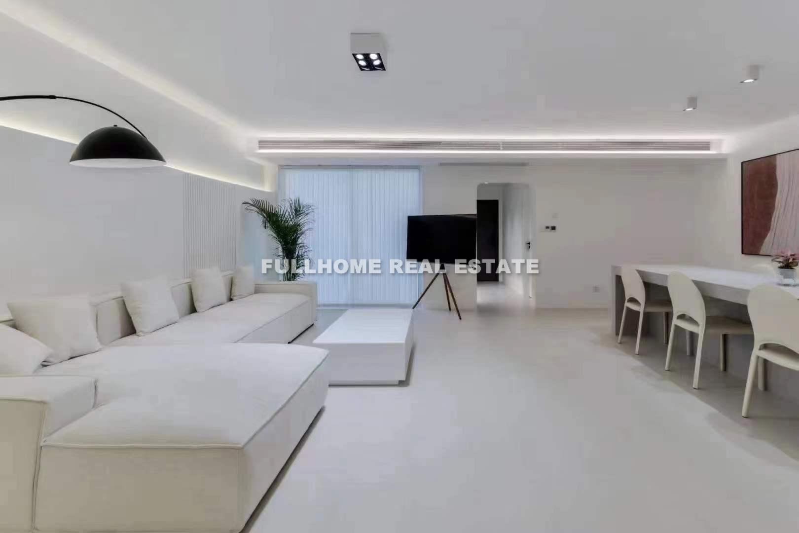 Haizhu Apartment - 3 bedroom apartment in Shanghai, Downtown, Downtown