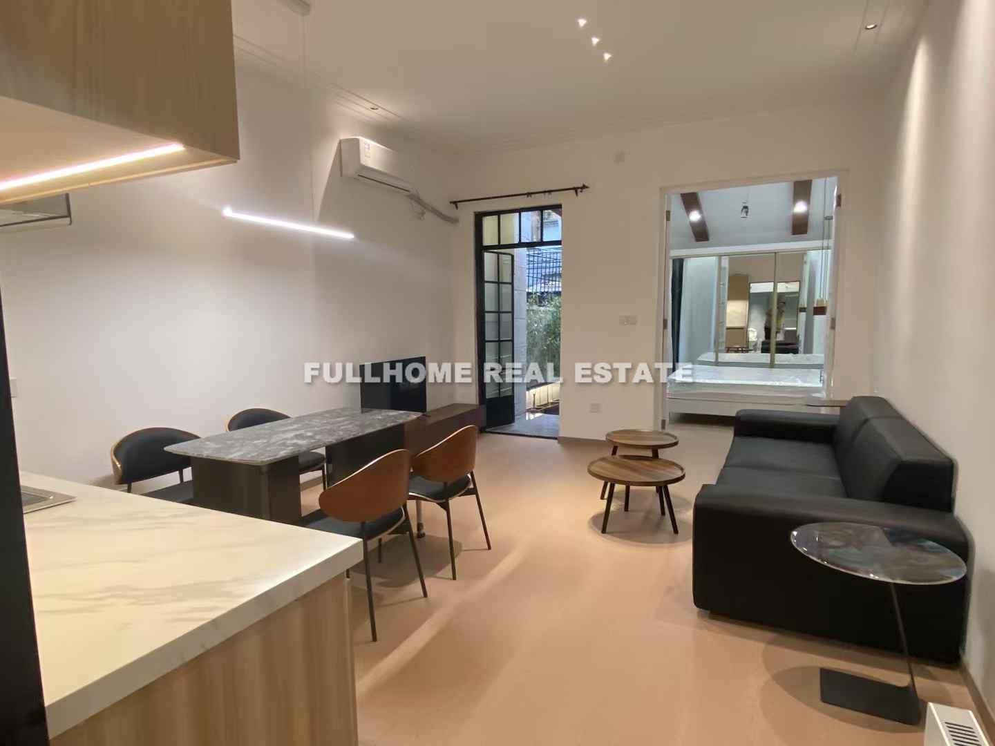 Lane 1-200 North Xiangyang Road Old House	 - Interior view 7, Shanghai rental property