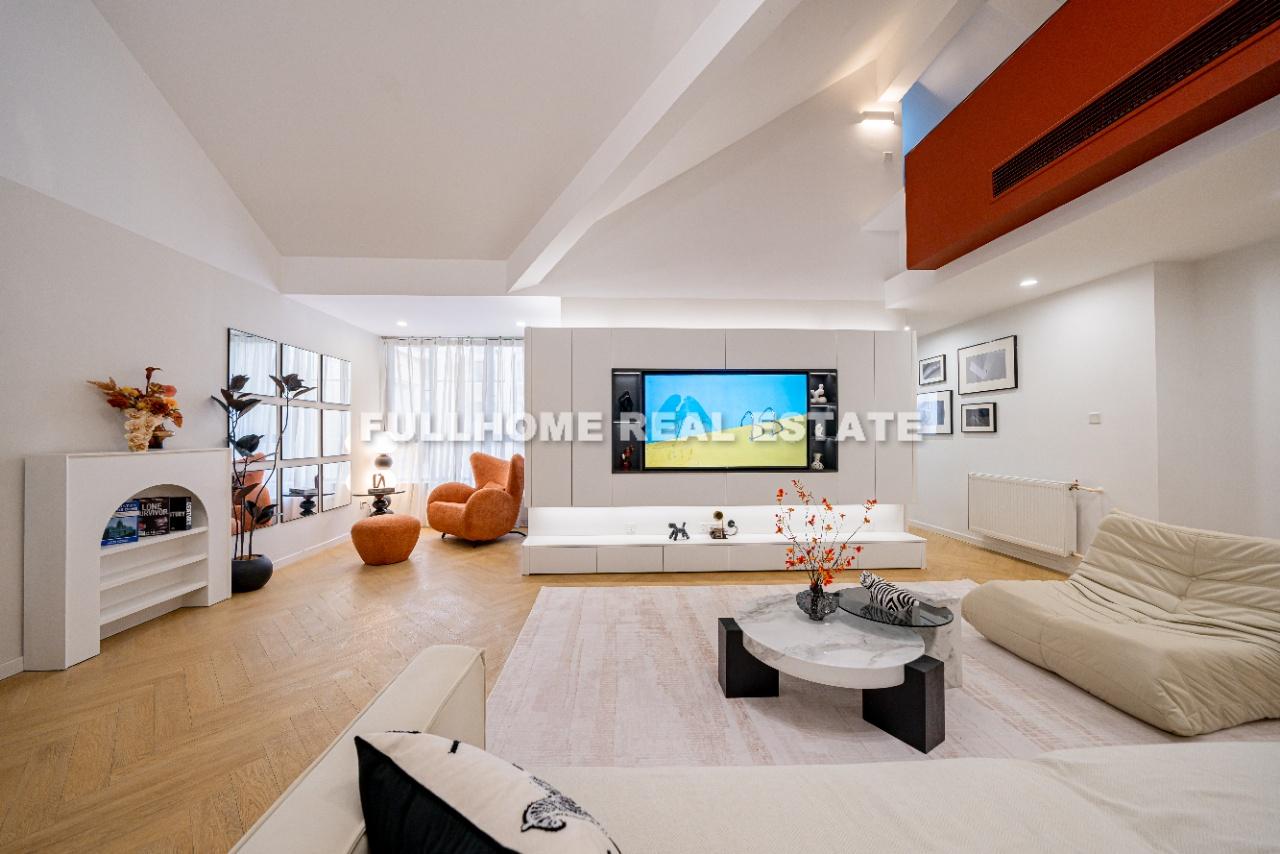 Ju Xian Ge - 3 bedroom apartment in Shanghai, Downtown, Downtown