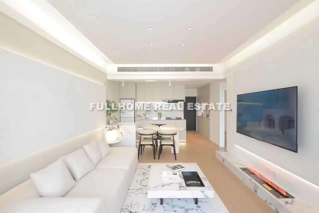 Same compound: Jiaozhou Apartment, 2 bedrooms in Shanghai