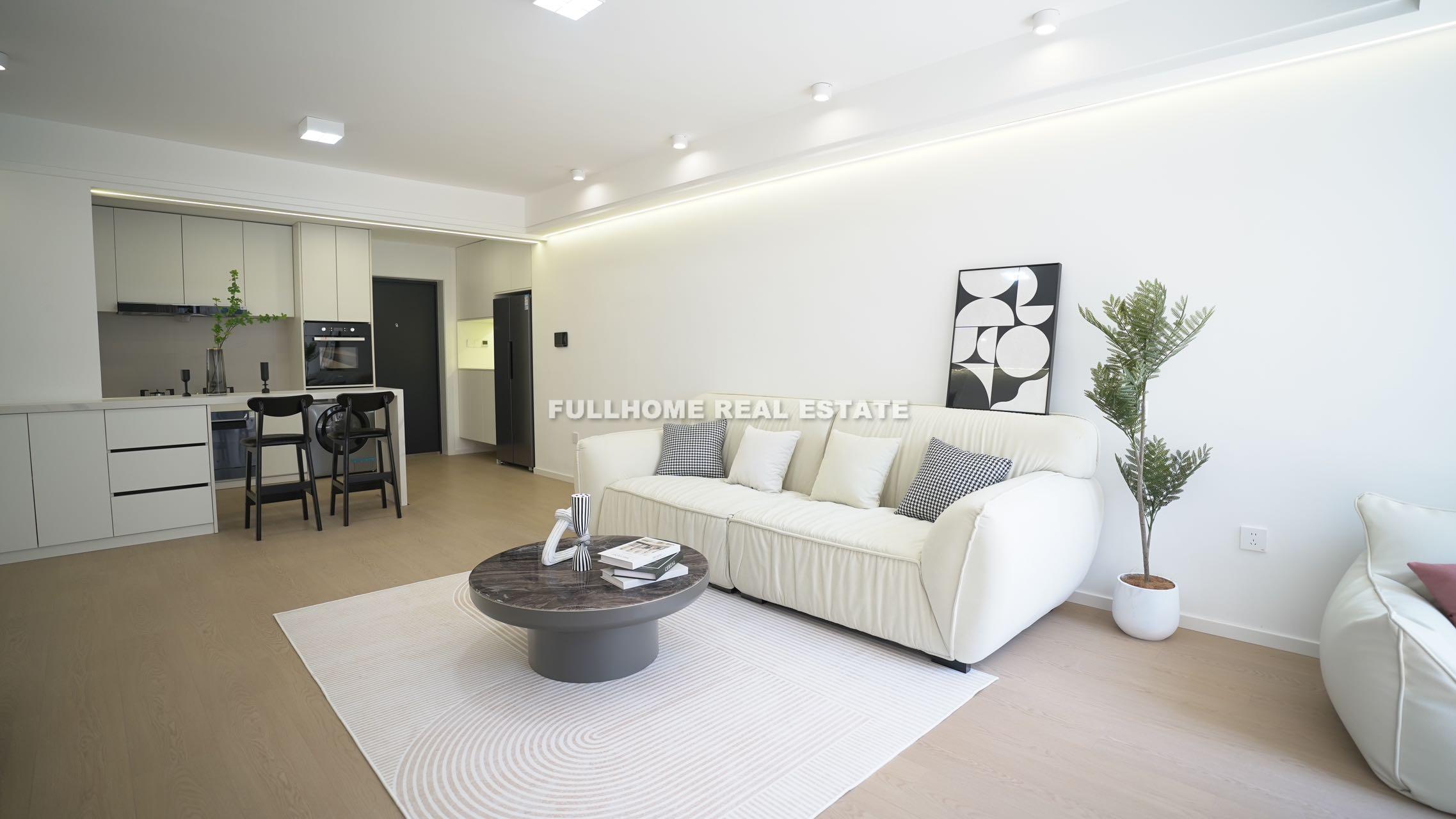 Zhong Yuan Liang Wan Cheng - 2 bedroom apartment in Shanghai, Putuo, Downtown