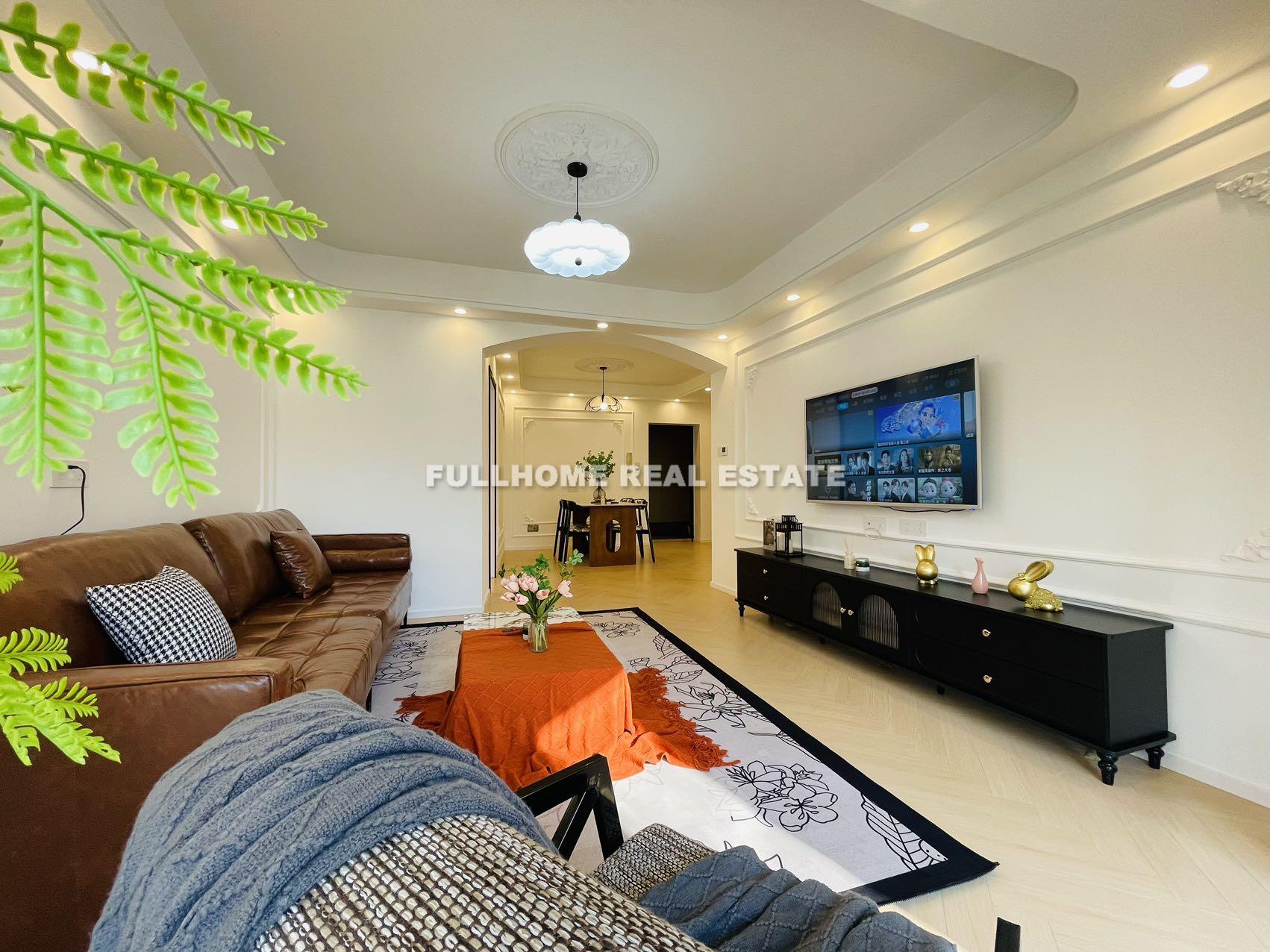 HuiLong New Town - 2 bedroom apartment in Shanghai, Xintiandi, Downtown