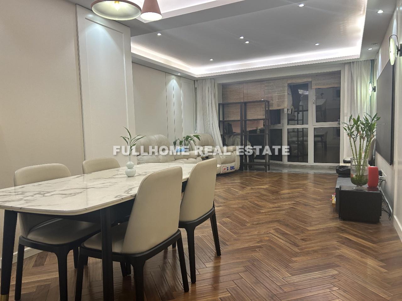 Similar property: Oasis Riviera, 4 bedrooms, 170 sqm in Shanghai