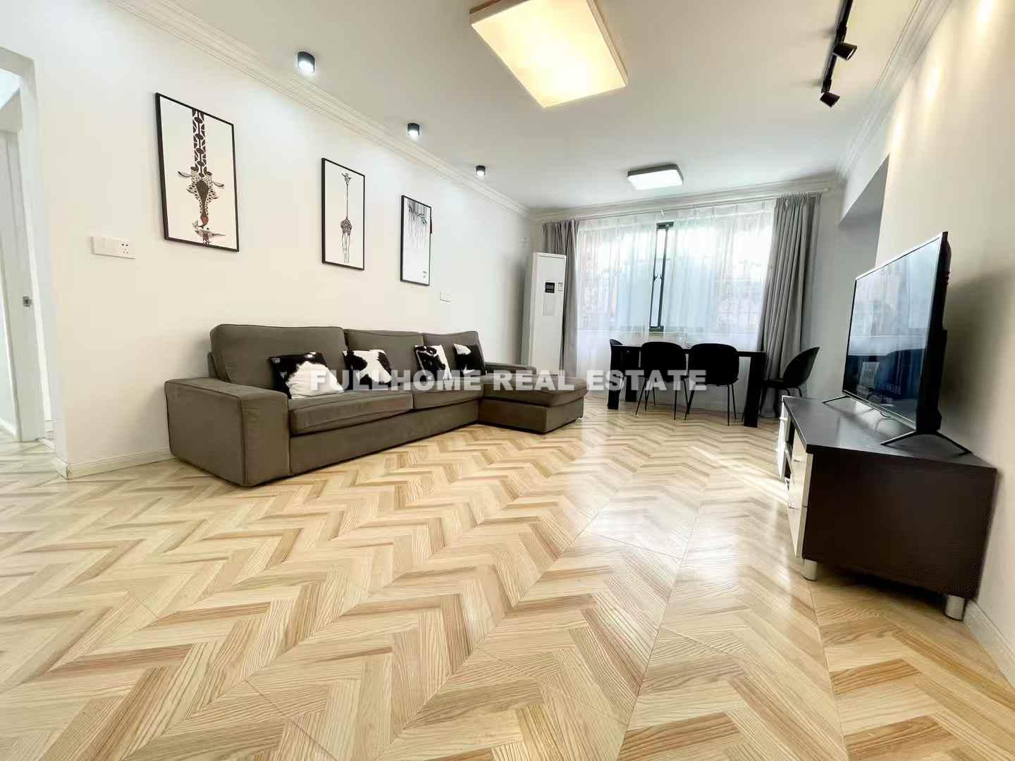 Similar property: Yide Garden, 2 bedrooms, 128 sqm in Shanghai