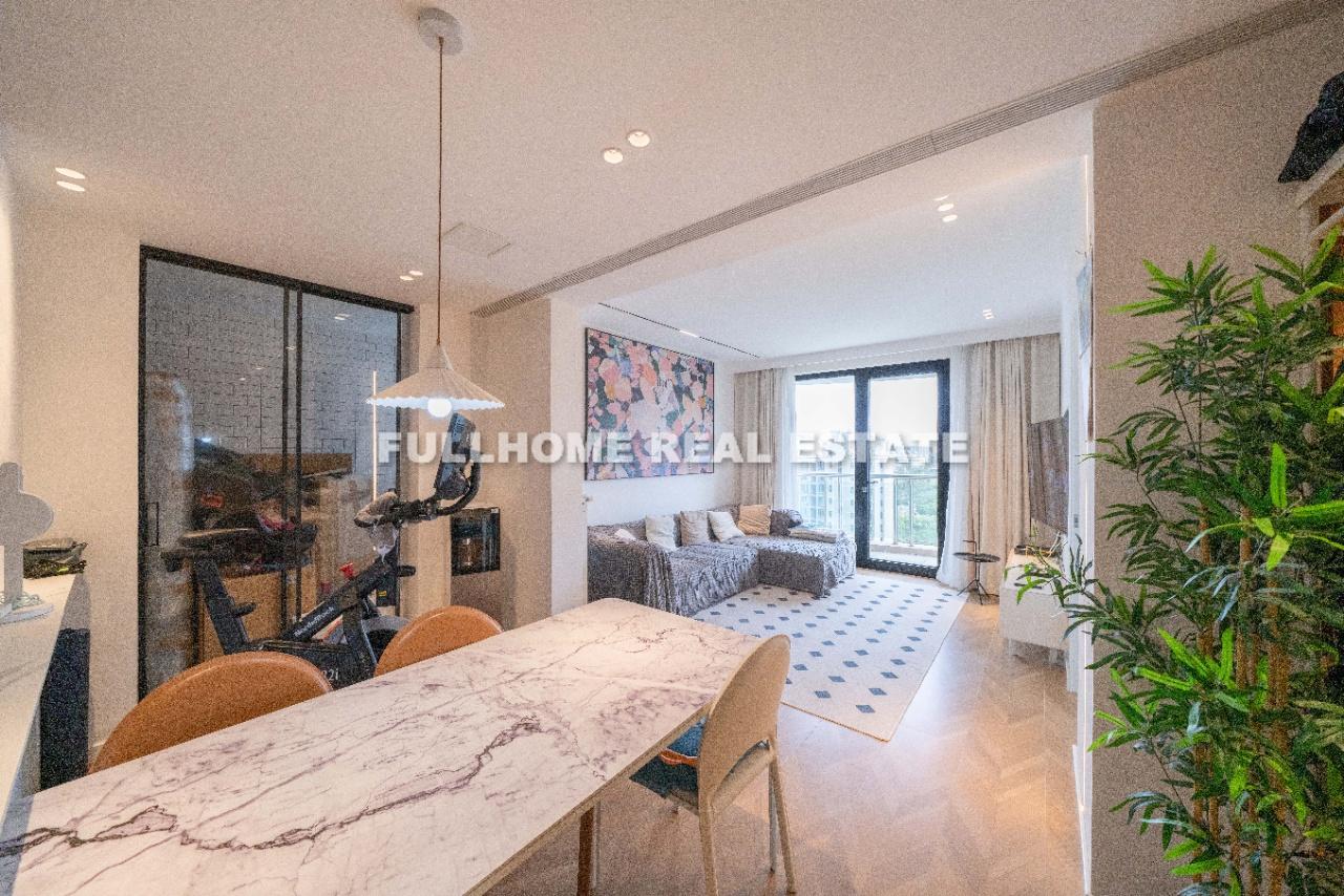 Aijia Yazhou Garden - 3 bedroom apartment in Shanghai, Downtown, Downtown