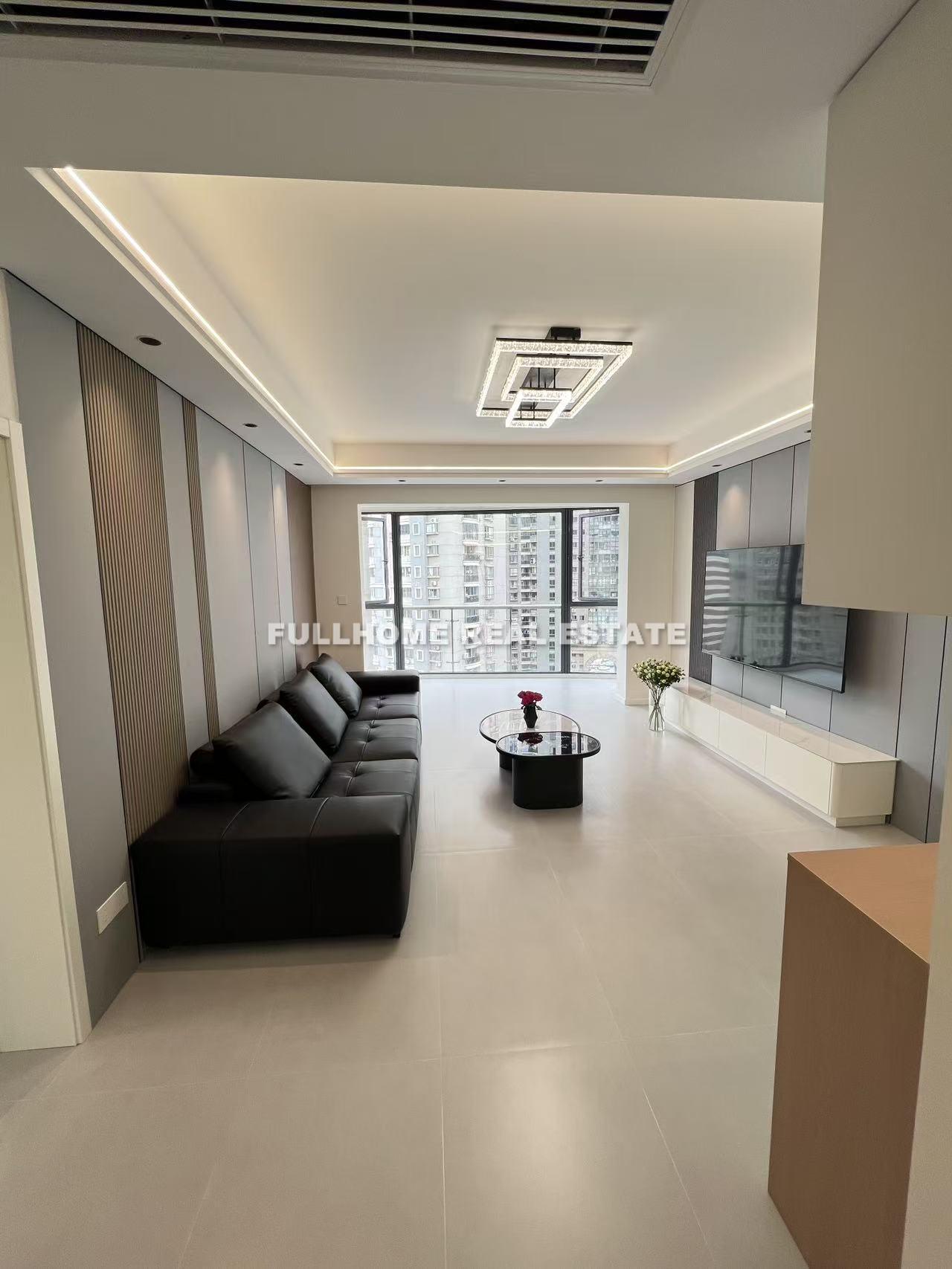 Same compound: Pujiang Mingdi, 3 bedrooms in Shanghai