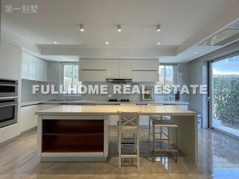 Long Beach Villa - Interior view 5, Shanghai rental property