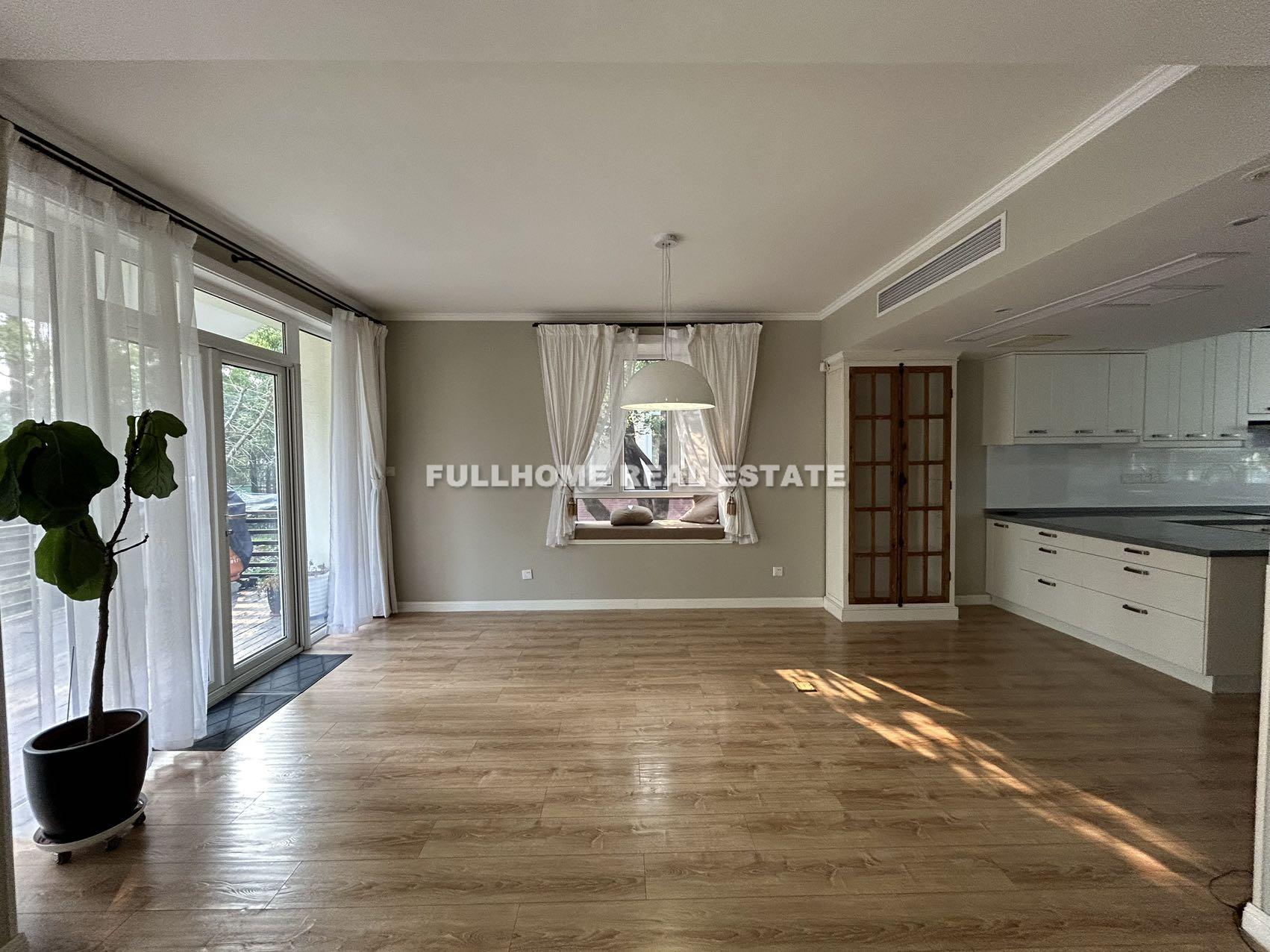 Same compound: The Greenhills, 5 bedrooms in Shanghai