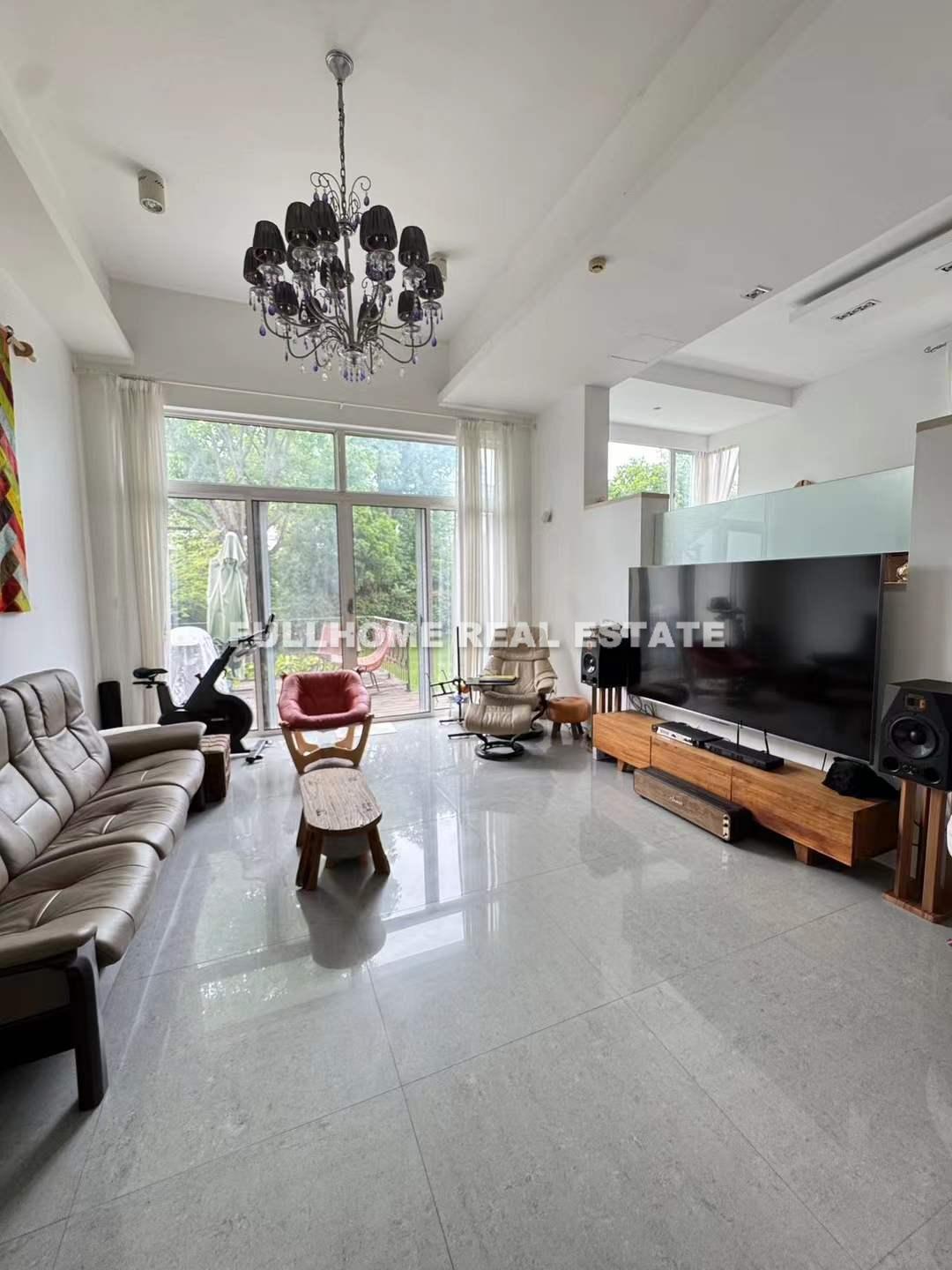 Same compound: The Greenhills, 4 bedrooms in Shanghai